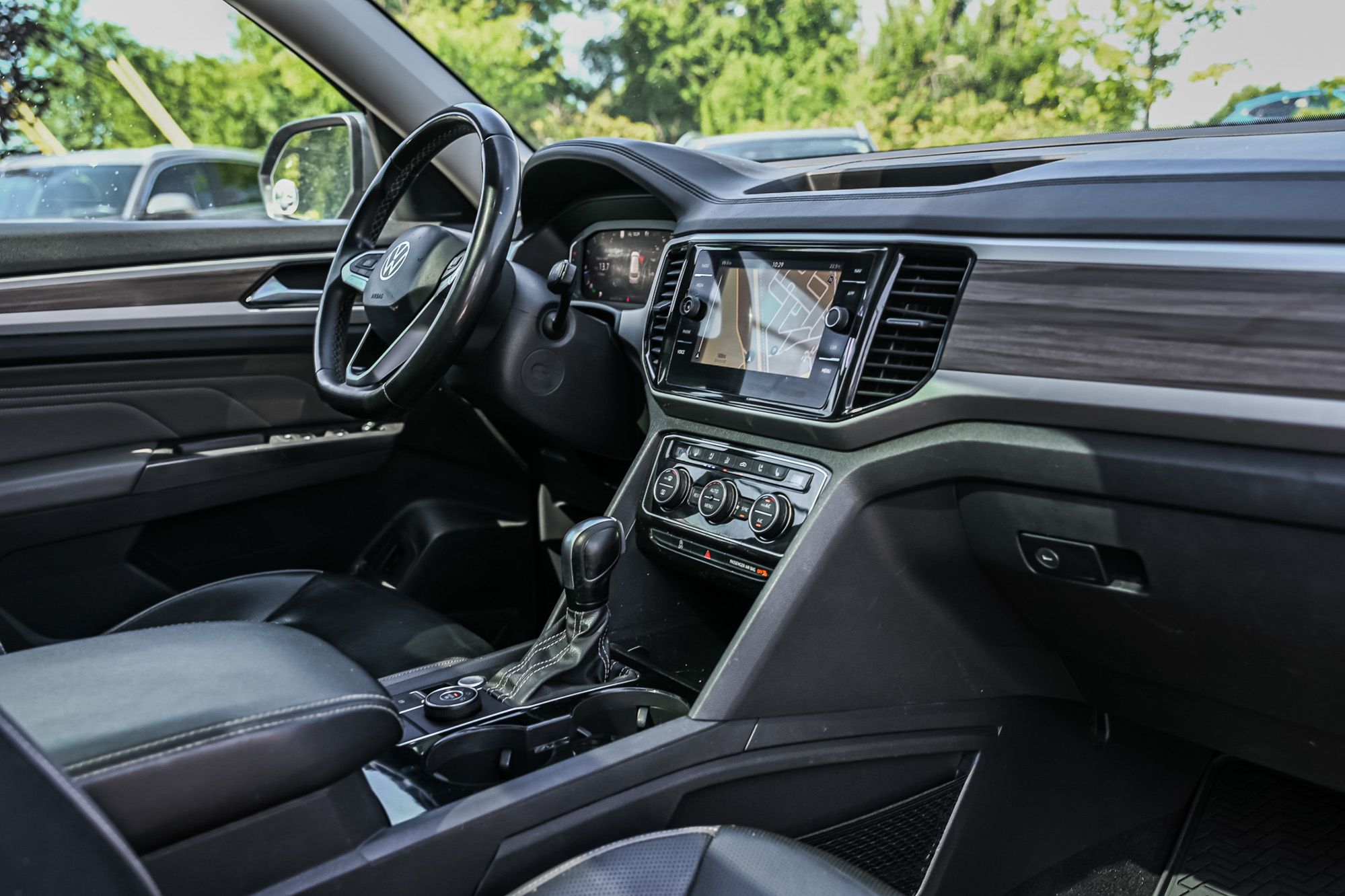 2023 Volkswagen Atlas in Saint-Bruno-de-Montarville, Quebec