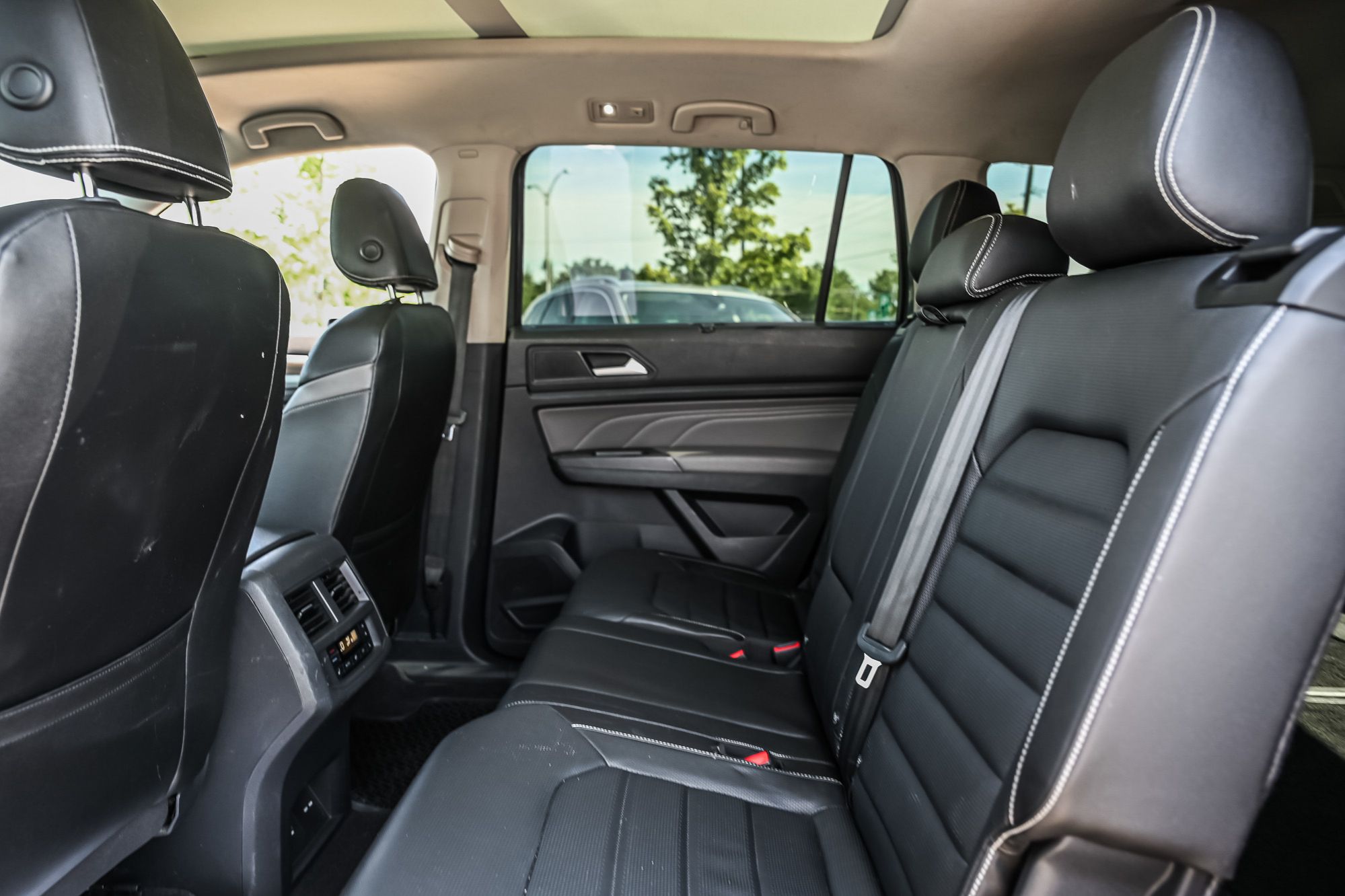 2023 Volkswagen Atlas in Saint-Bruno-de-Montarville, Quebec