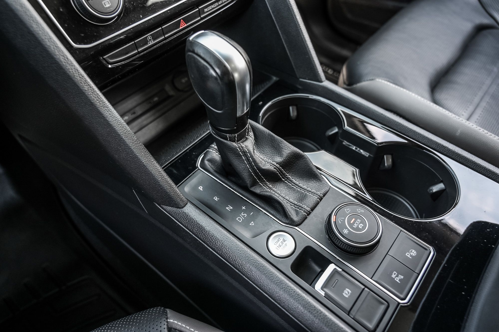 2023 Volkswagen Atlas in Saint-Bruno-de-Montarville, Quebec