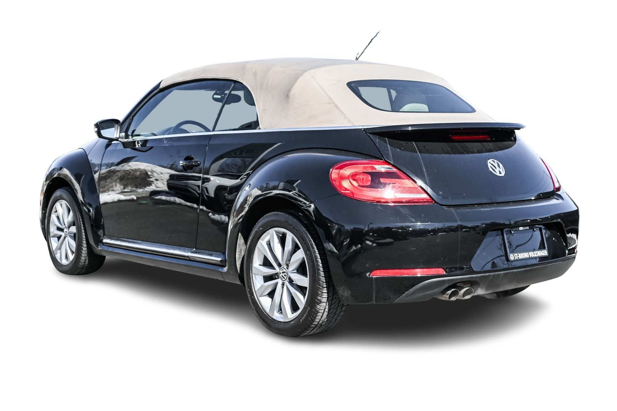 2014 Volkswagen Beetle Convertible in Saint-Bruno-de-Montarville, Quebec