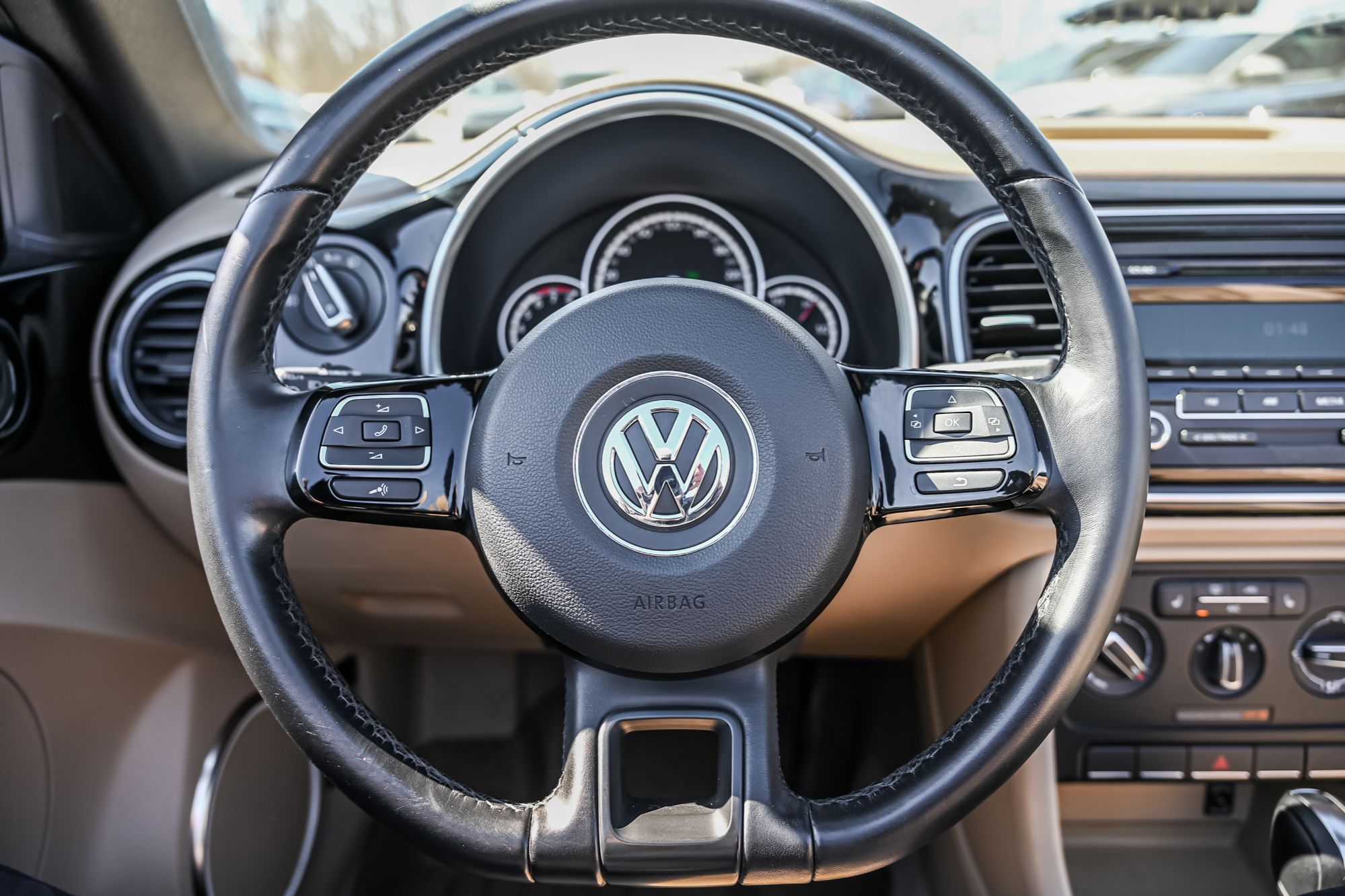 2014 Volkswagen Beetle Convertible in Saint-Bruno-de-Montarville, Quebec