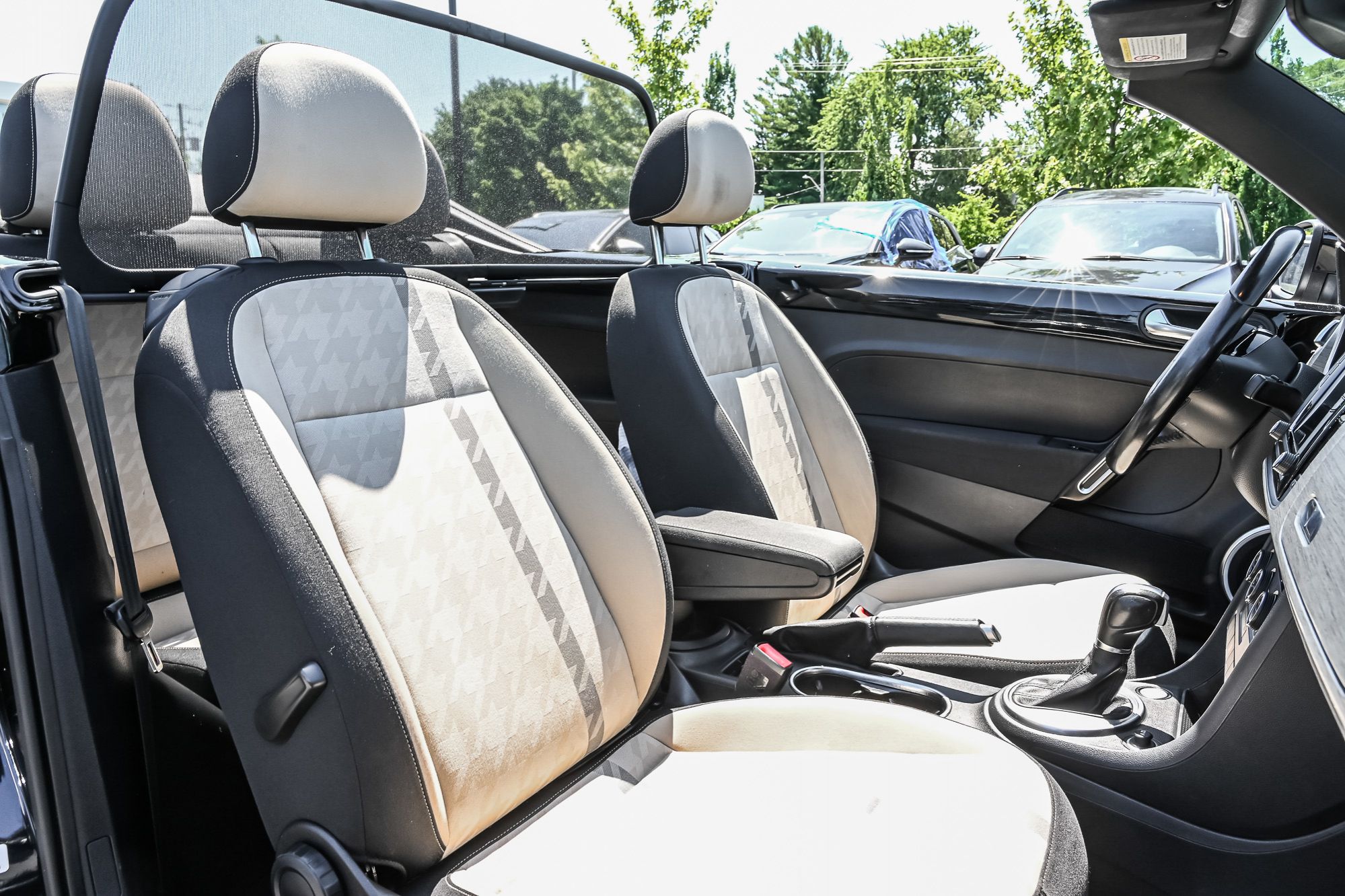 Volkswagen Beetle  2018 à Saint-Bruno-de-Montarville, Québec