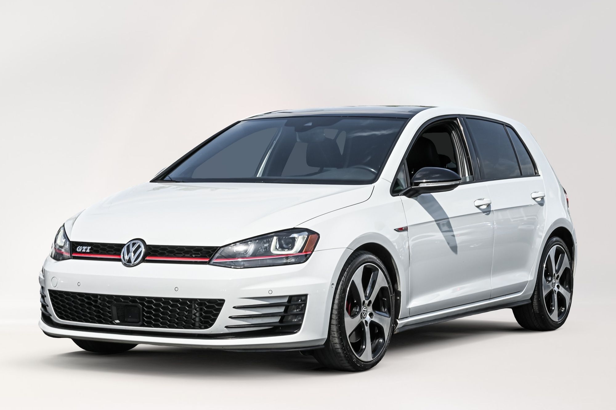 2017 Volkswagen Golf GTI in Saint-Bruno-de-Montarville, Quebec