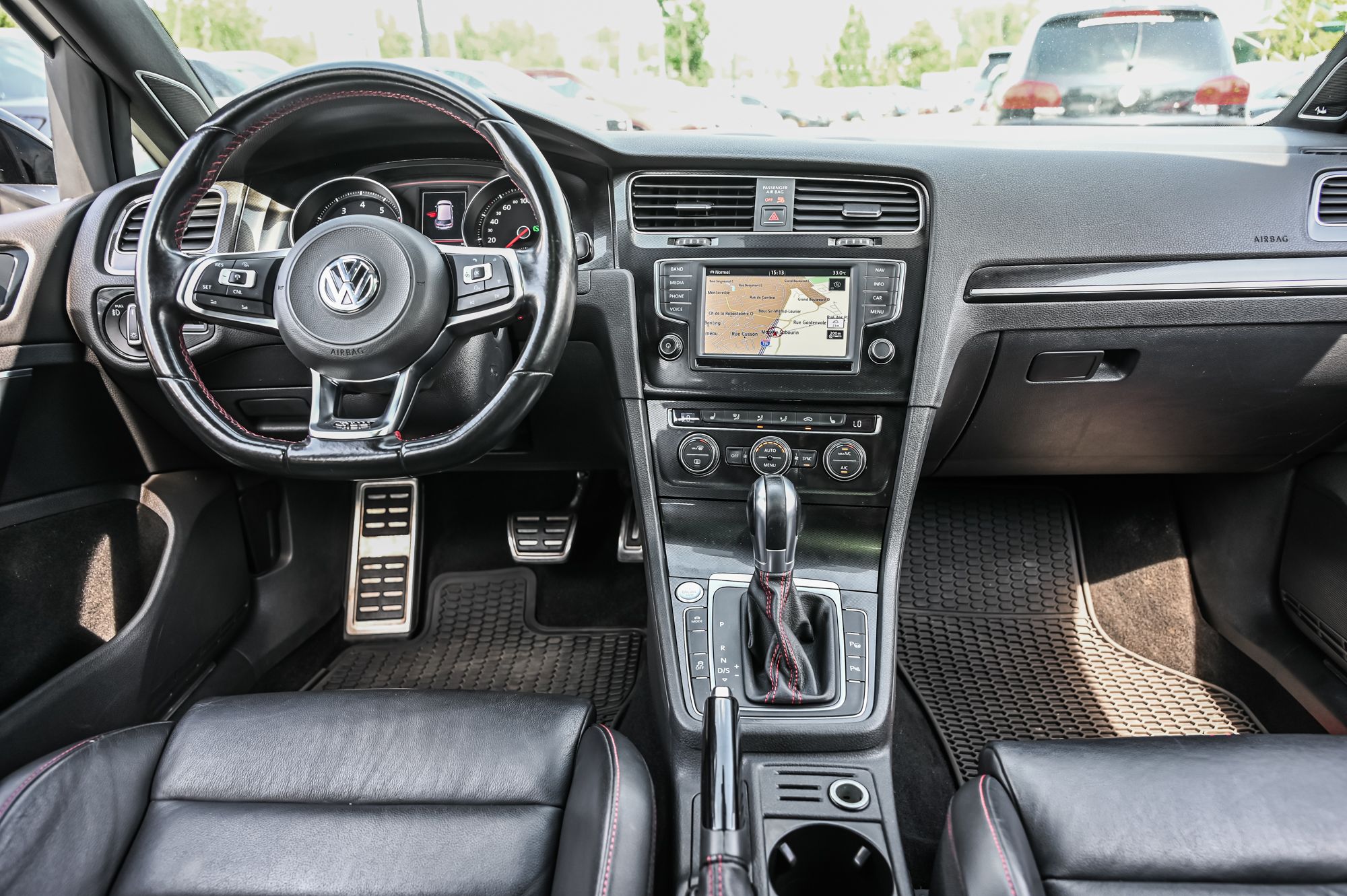 2017 Volkswagen Golf GTI in Saint-Bruno-de-Montarville, Quebec