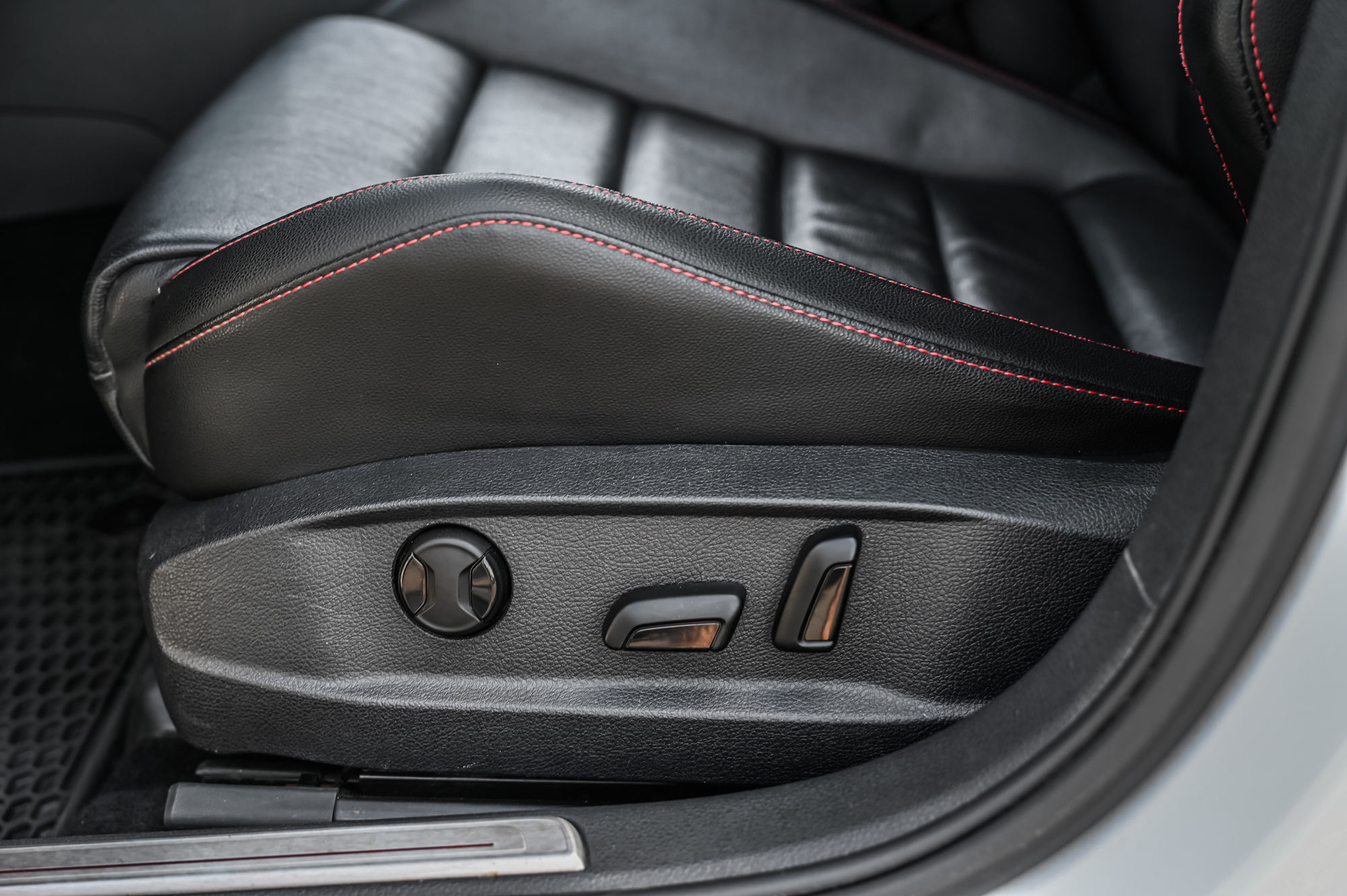 2017 Volkswagen Golf GTI in Saint-Bruno-de-Montarville, Quebec