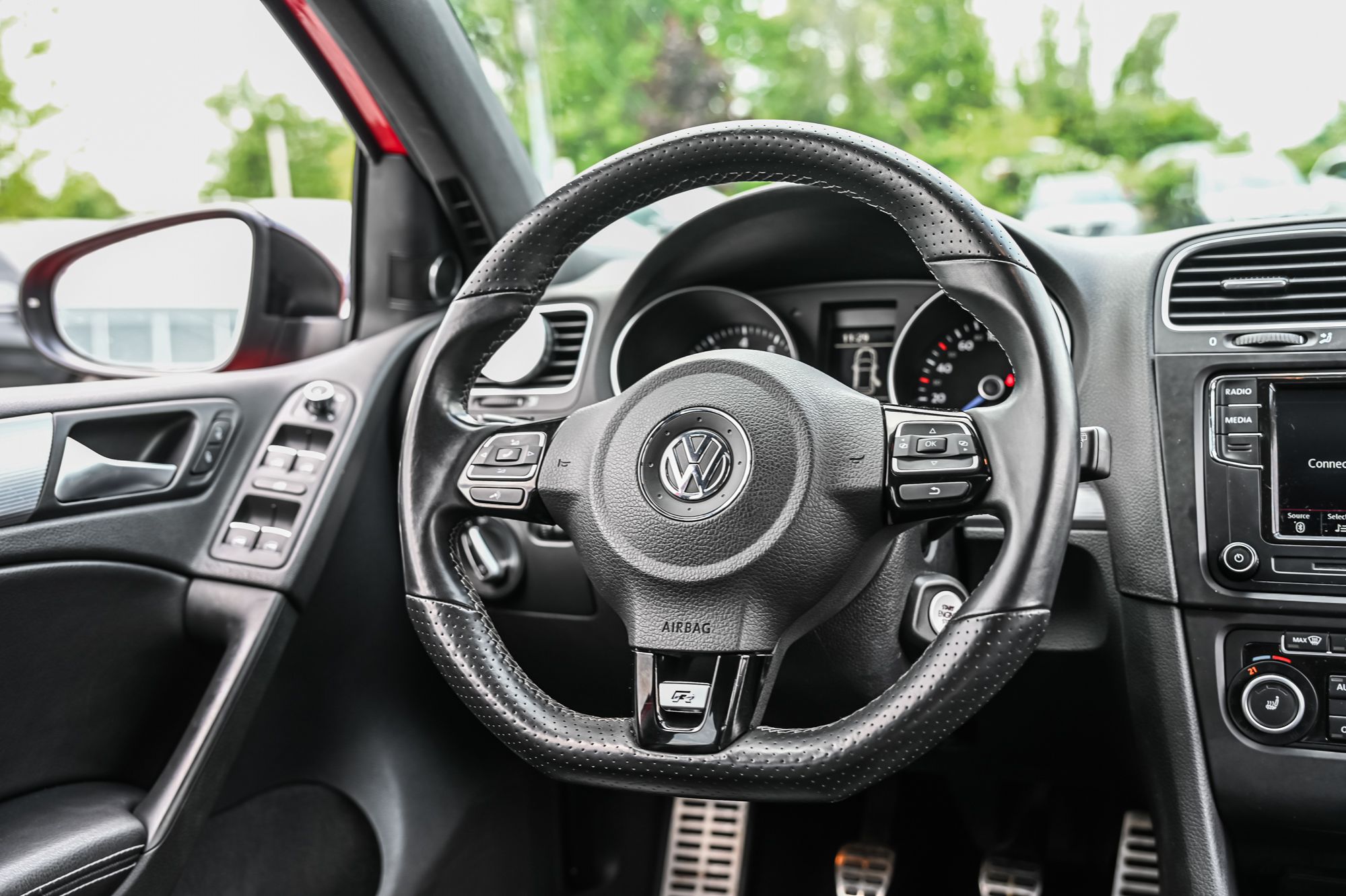 2012 Volkswagen Golf R in Saint-Bruno-de-Montarville, Quebec