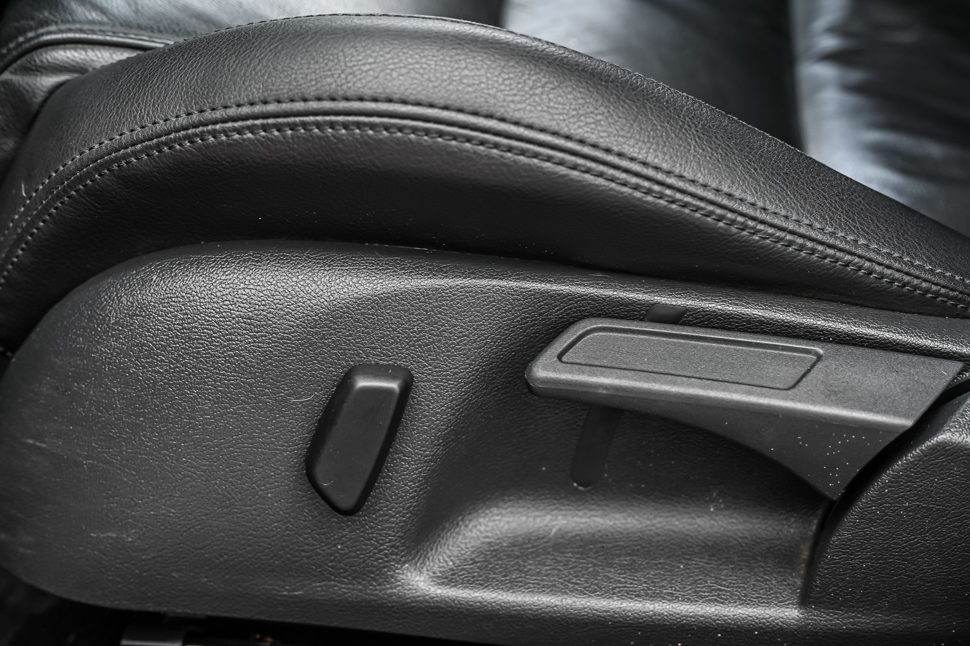 2012 Volkswagen Golf R in Saint-Bruno-de-Montarville, Quebec