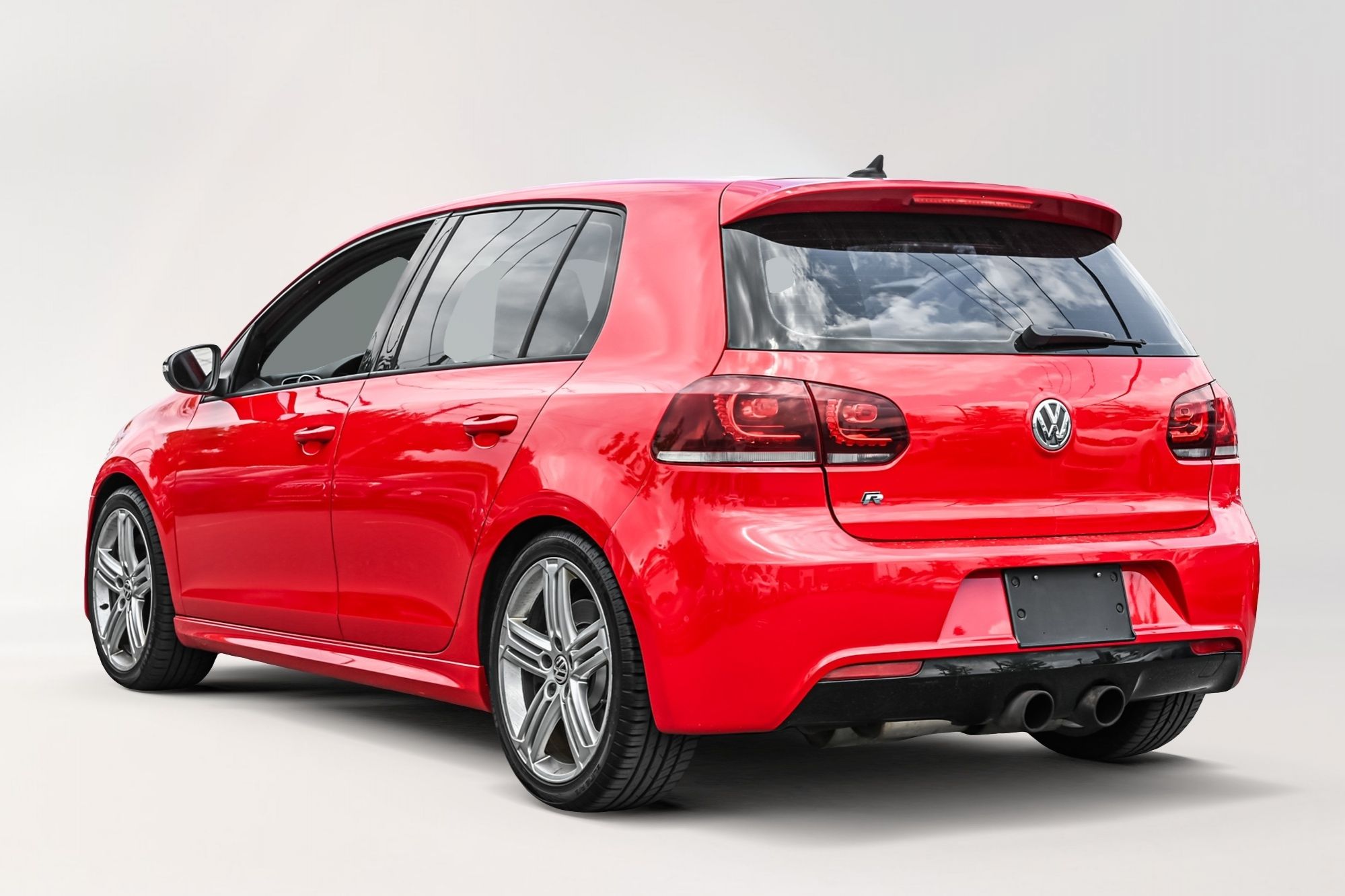 2012 Volkswagen Golf R in Saint-Bruno-de-Montarville, Quebec