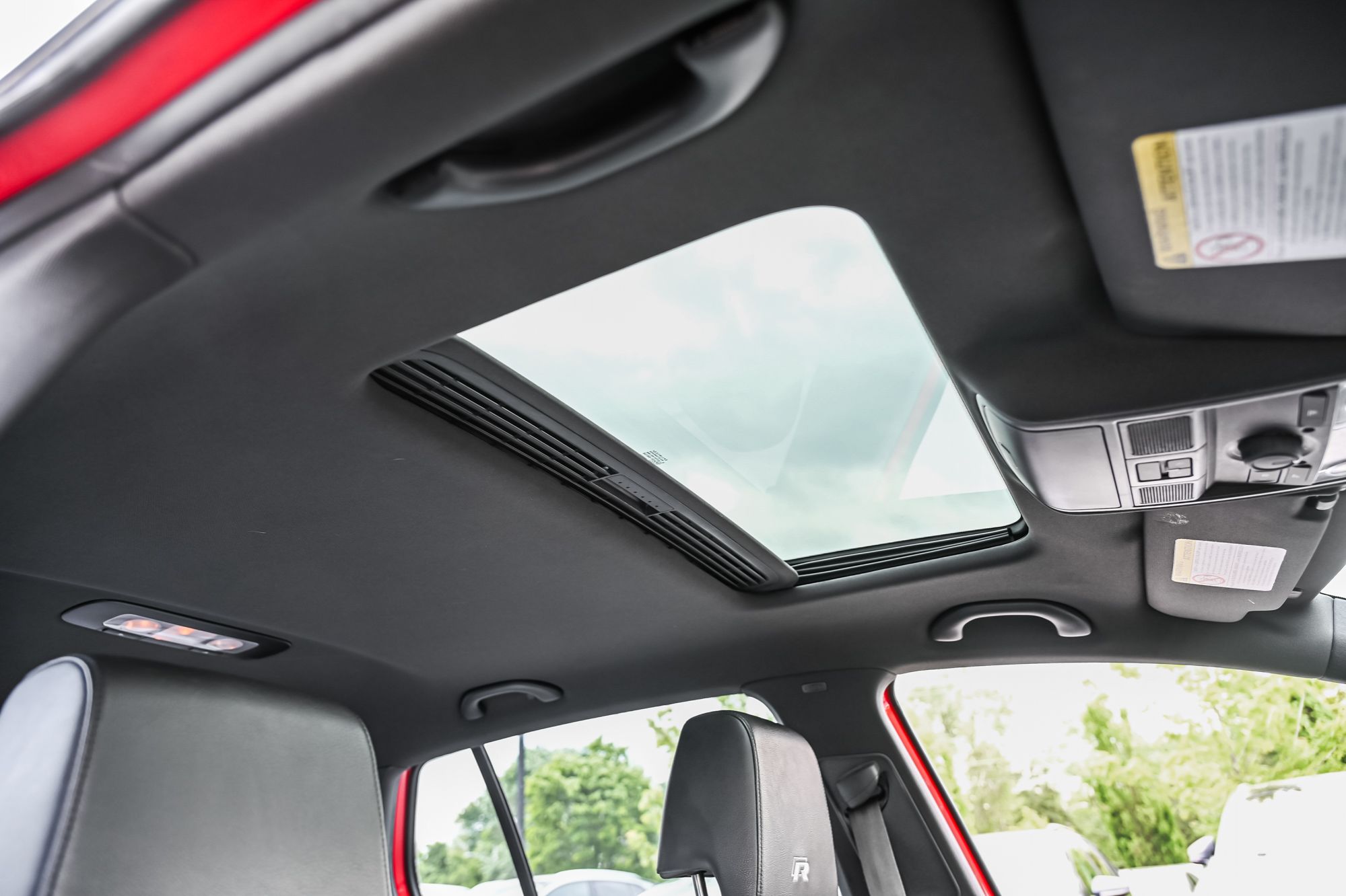 2012 Volkswagen Golf R in Saint-Bruno-de-Montarville, Quebec