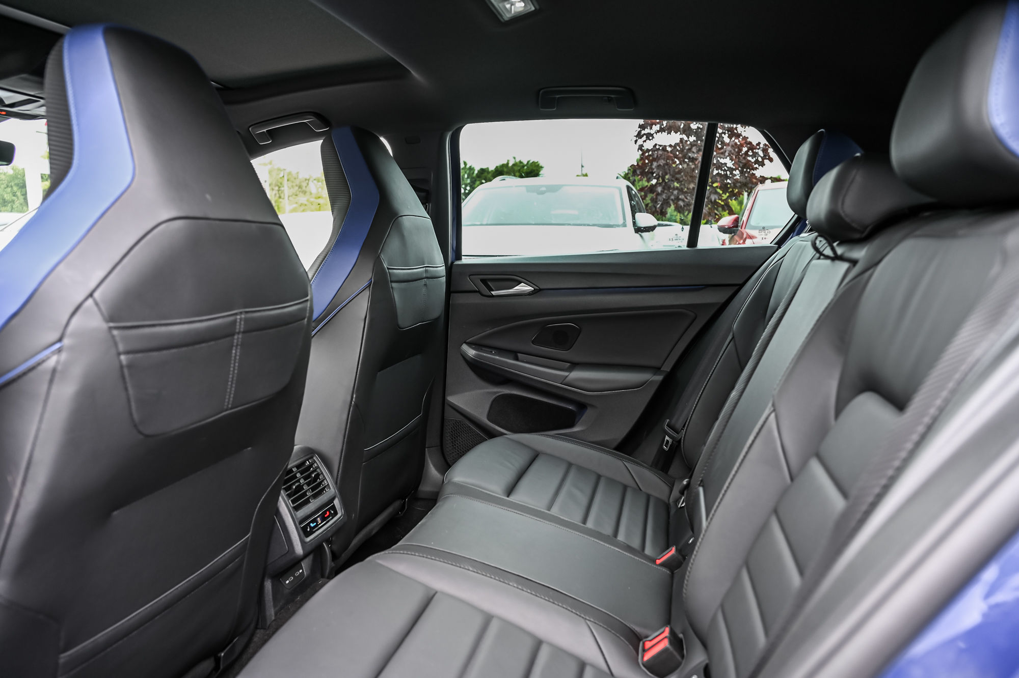 2024 Volkswagen Golf R in Saint-Bruno-de-Montarville, Quebec