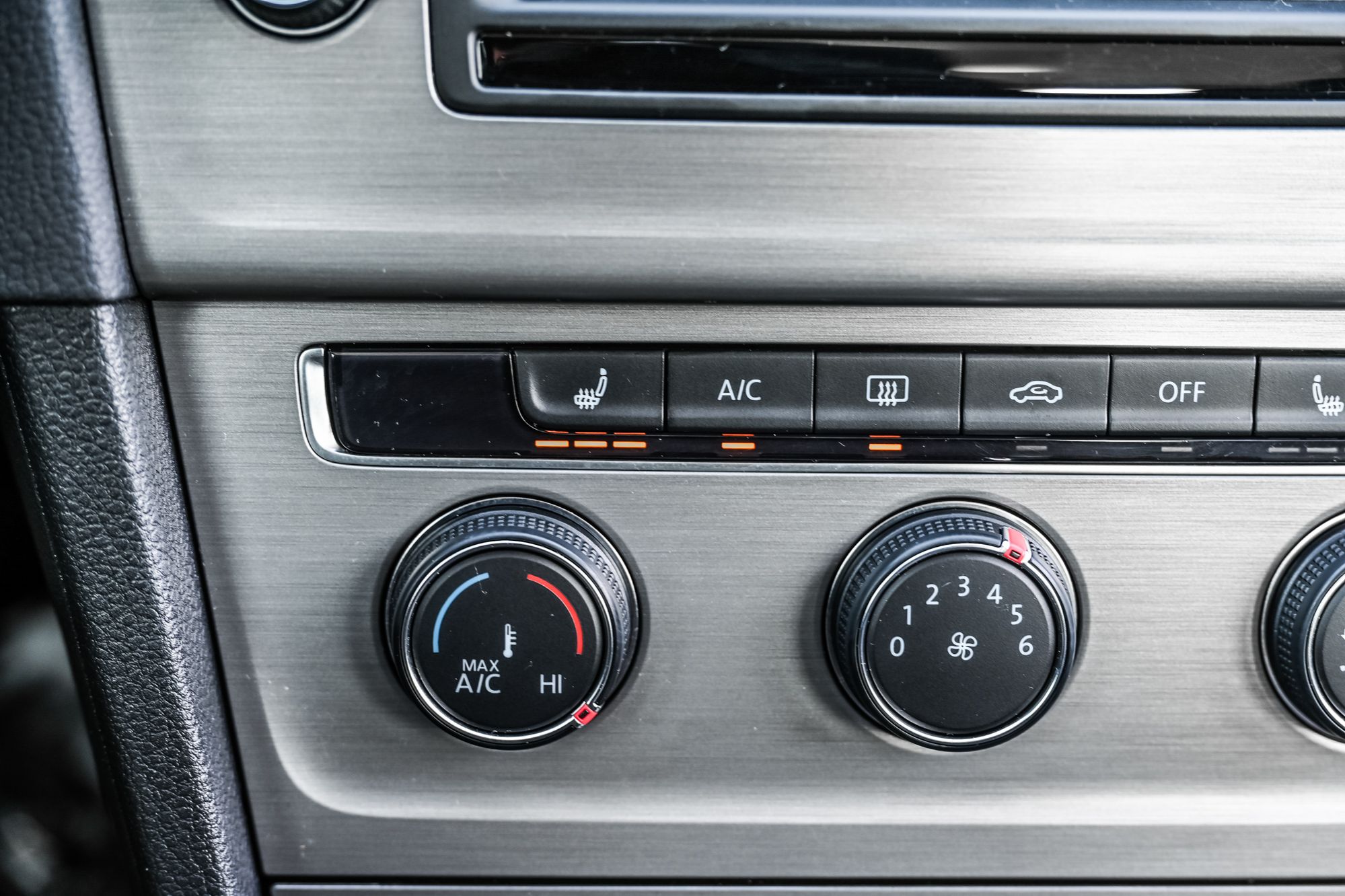 Volkswagen Golf  2016