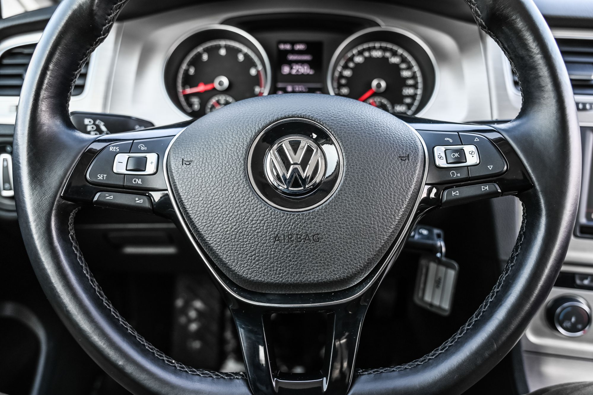 Volkswagen Golf  2016