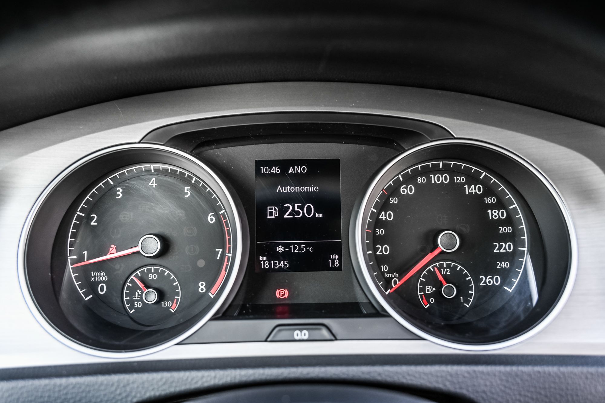 Volkswagen Golf  2016