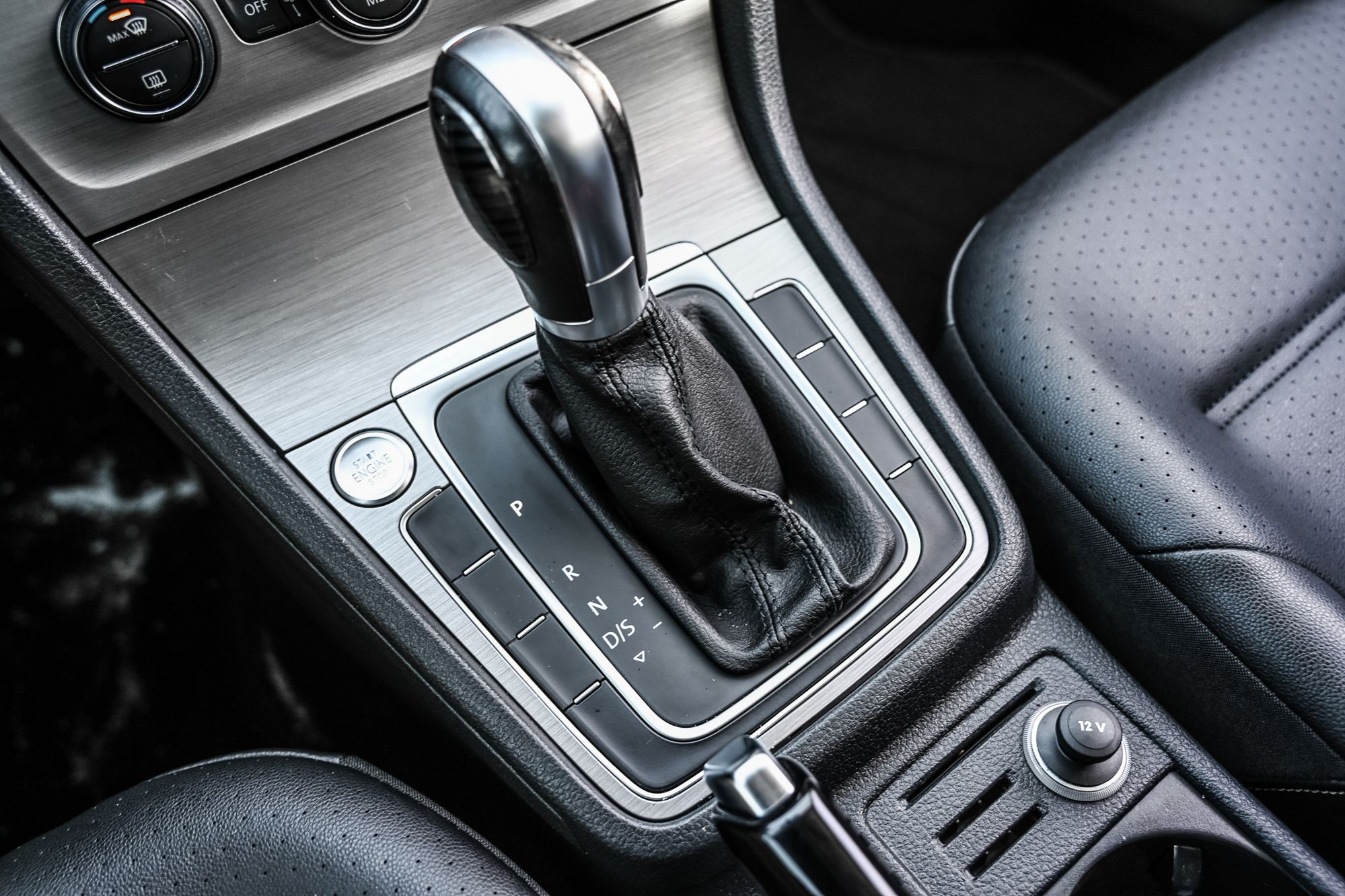 Volkswagen Golf  2016