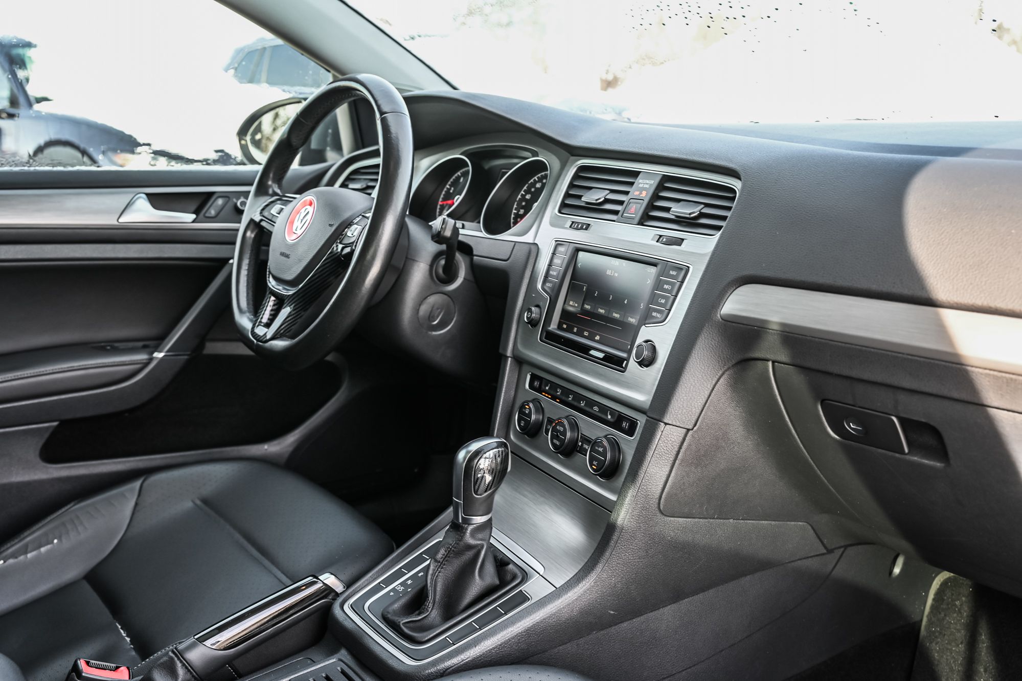 Volkswagen Golf  2016