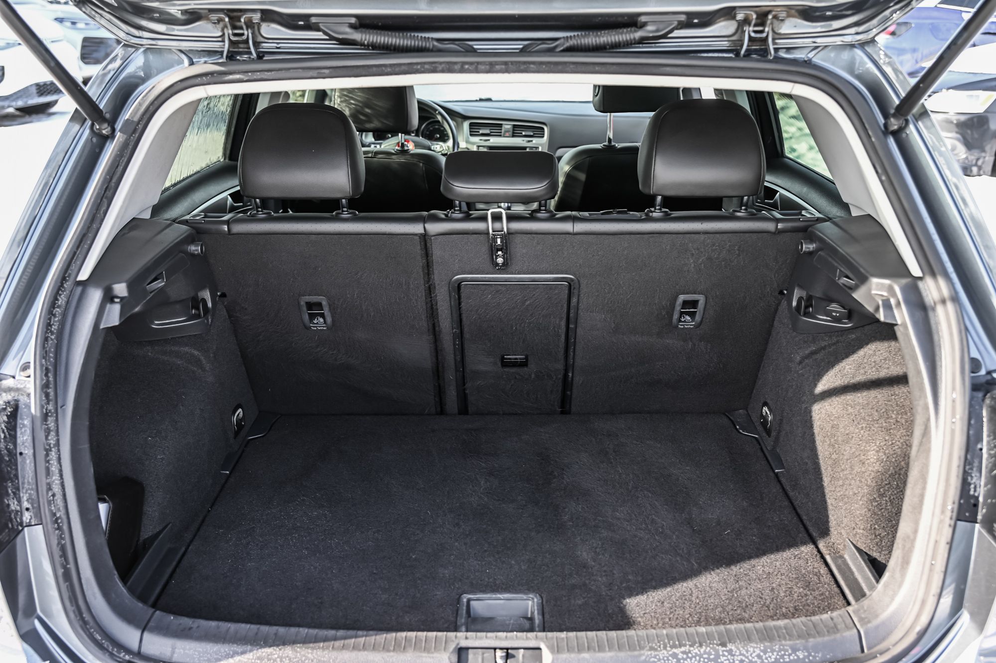 Volkswagen Golf  2016