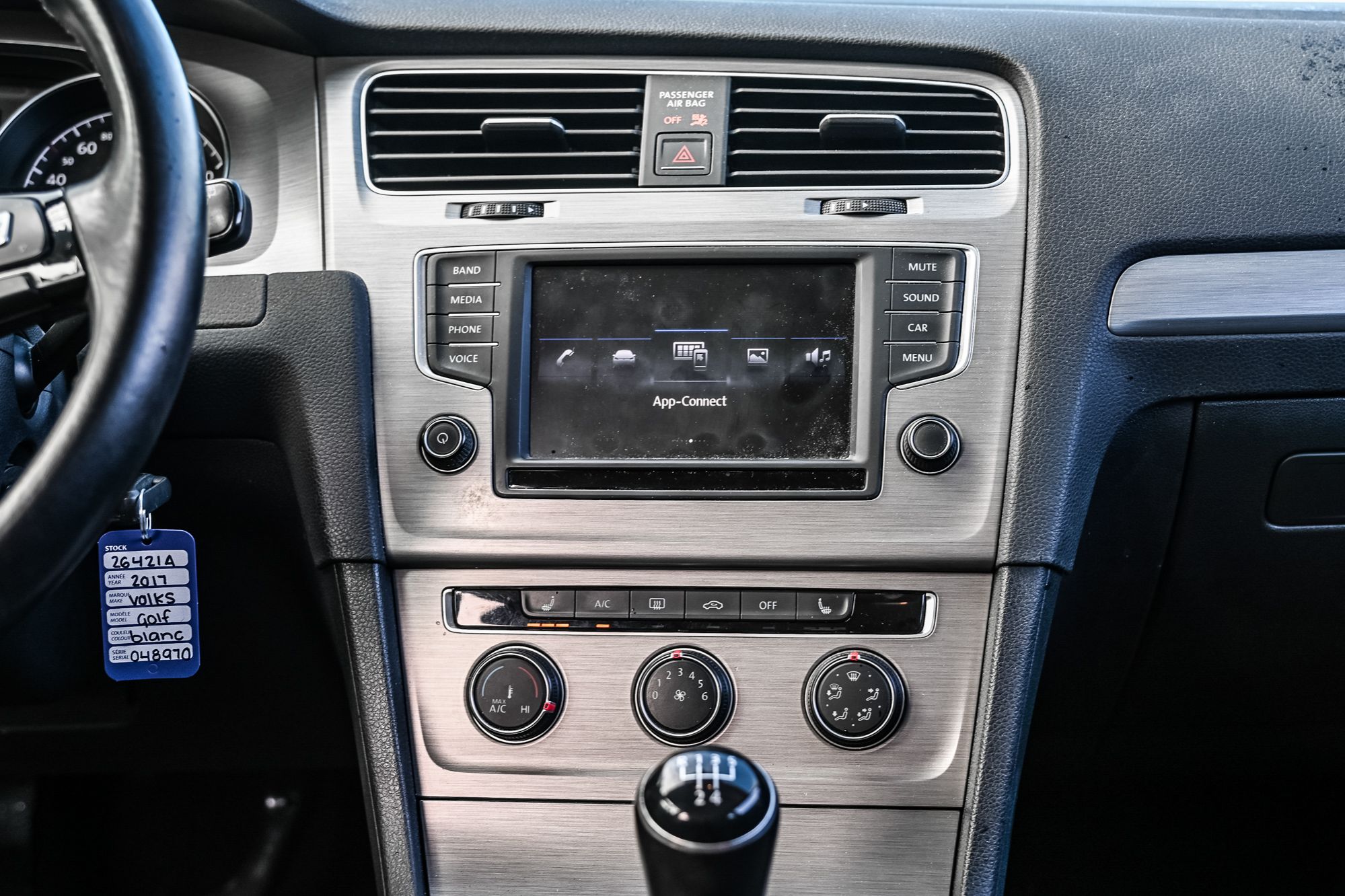 2017 Volkswagen Golf in Saint-Bruno-de-Montarville, Quebec