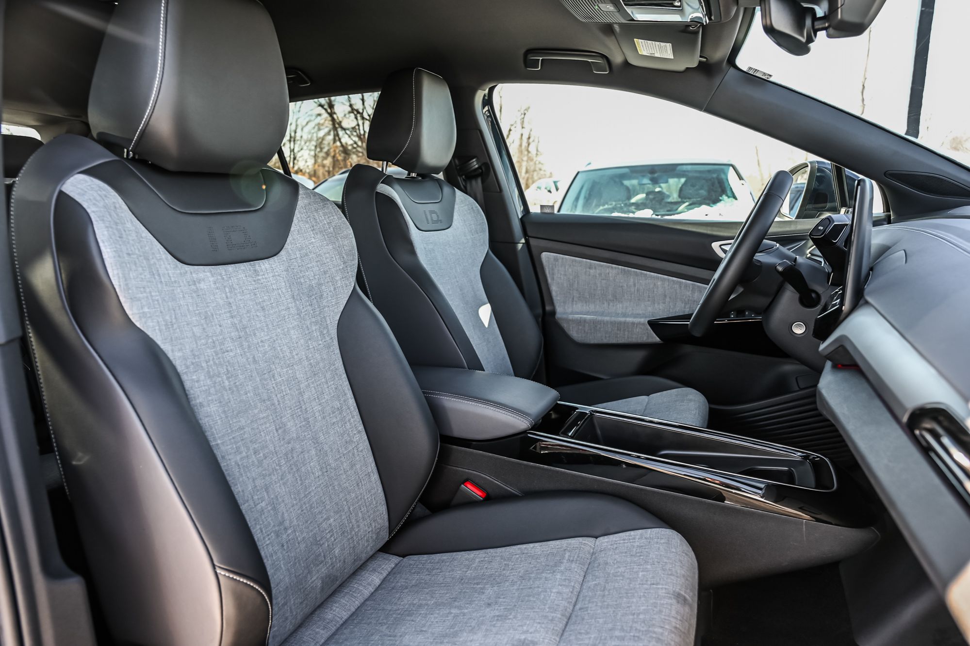 2023 Volkswagen ID.4 in Saint-Bruno-de-Montarville, Quebec