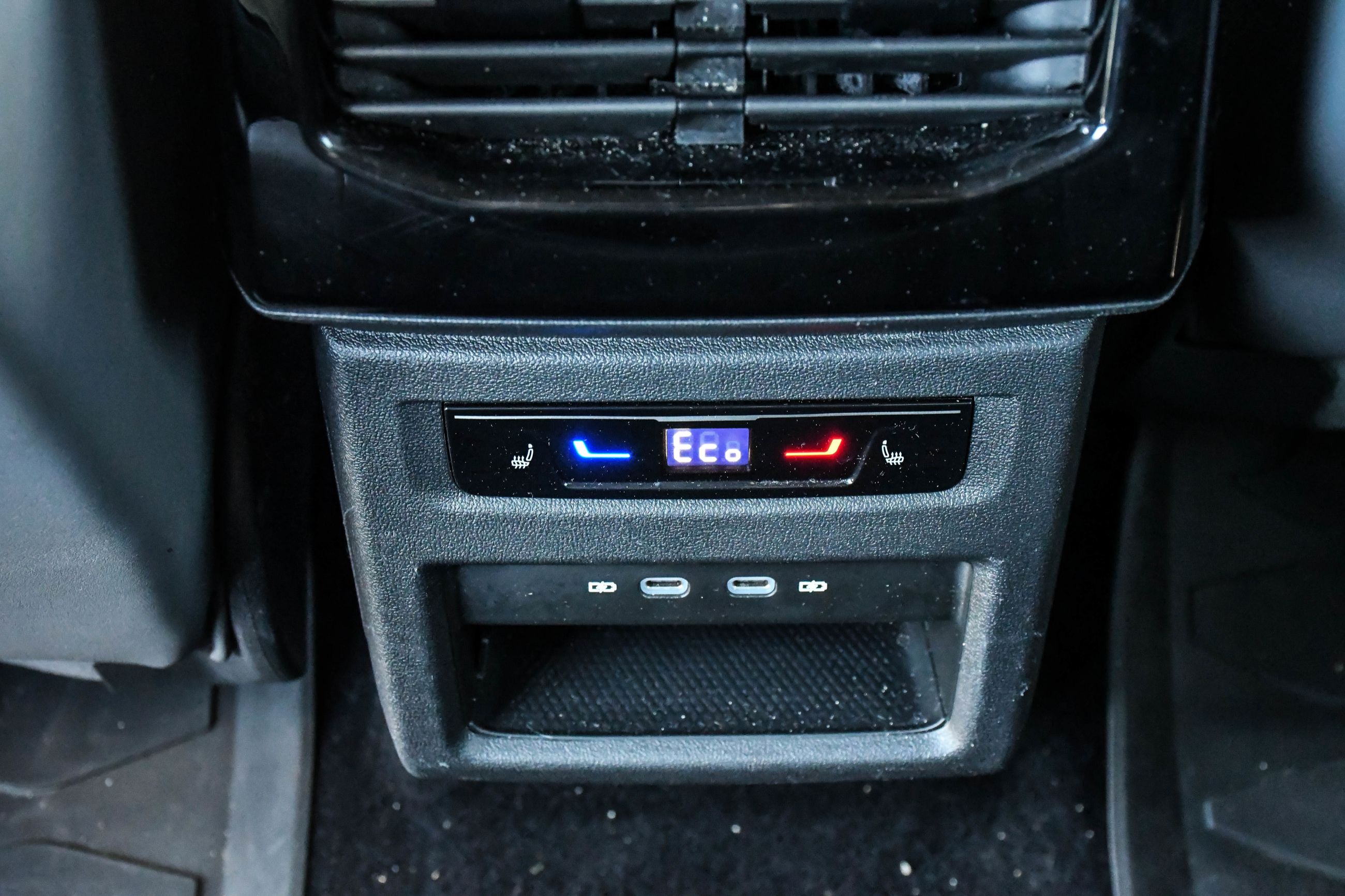 Volkswagen ID.4  2023 à Saint-Bruno-de-Montarville, Québec