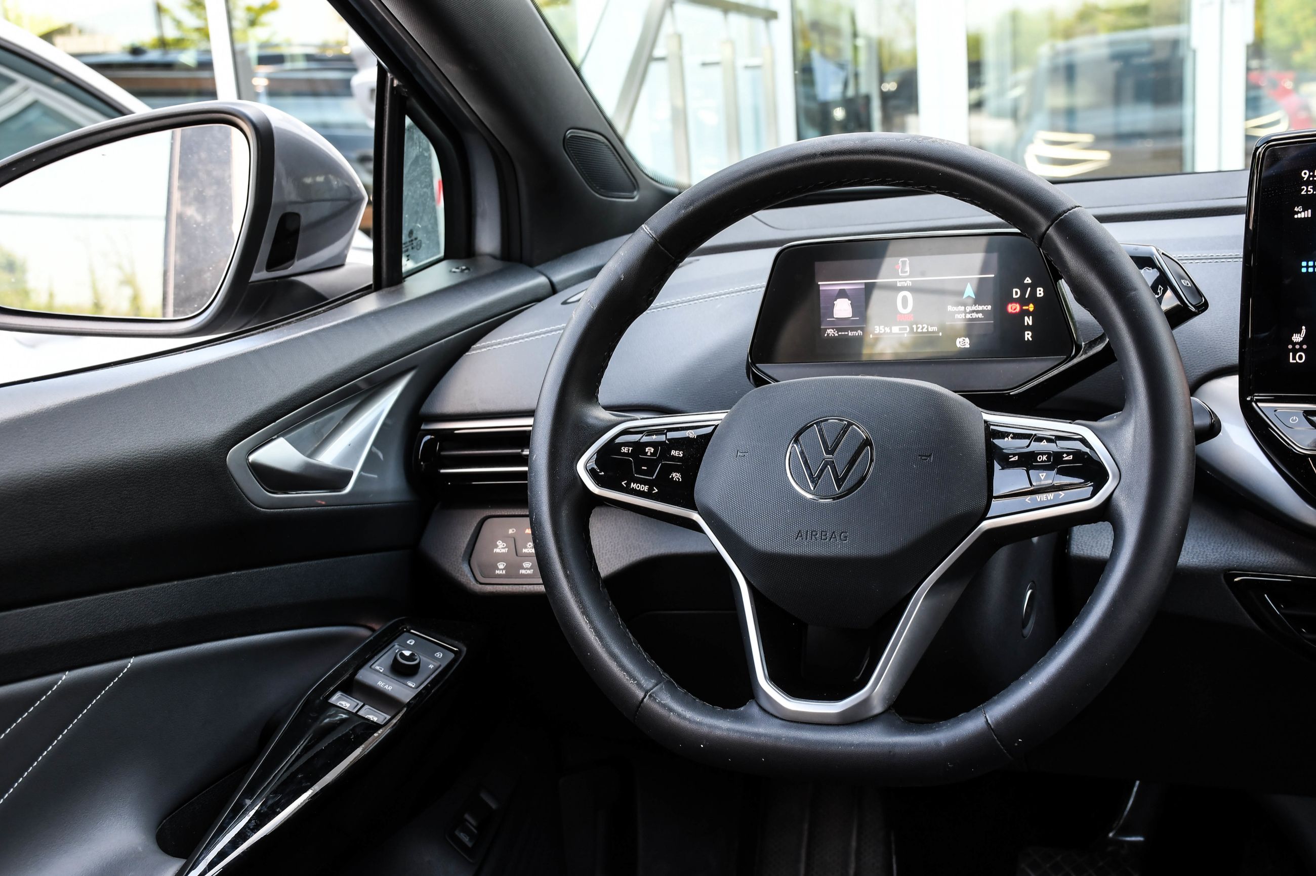 Volkswagen ID.4  2023 à Saint-Bruno-de-Montarville, Québec