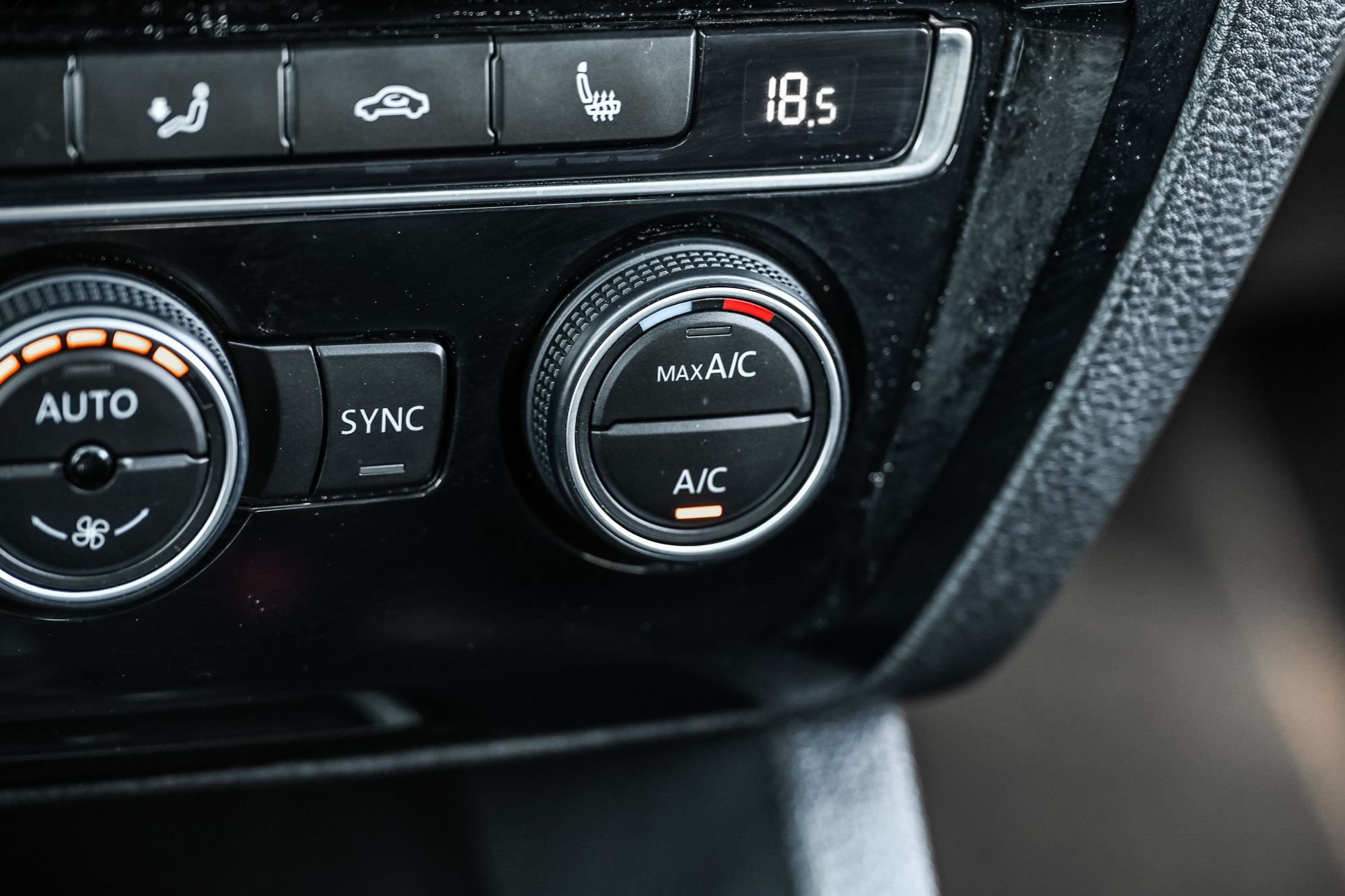 Volkswagen Jetta Sedan  2017 à Saint-Bruno-de-Montarville, Québec