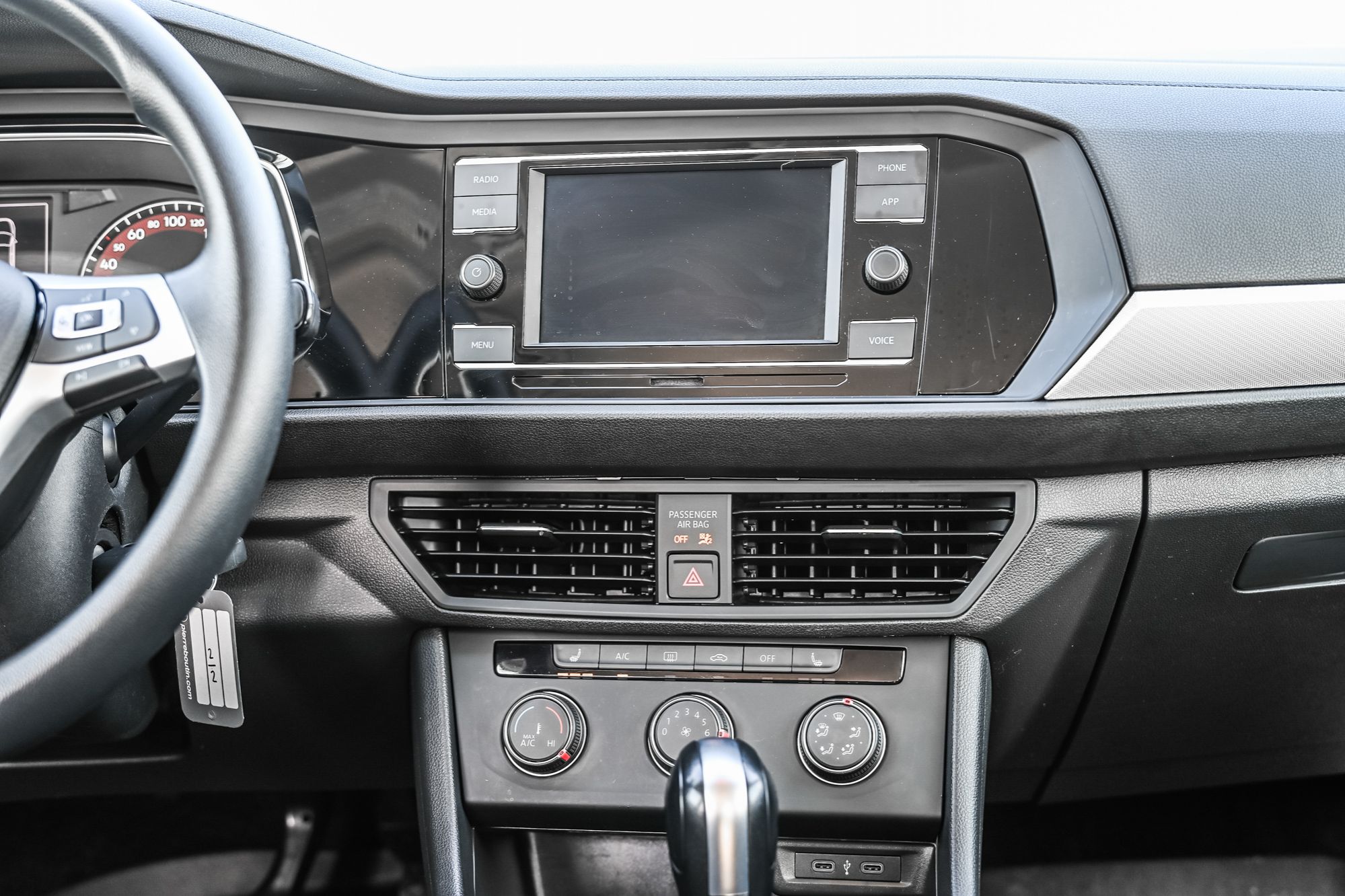 Volkswagen Jetta  2020