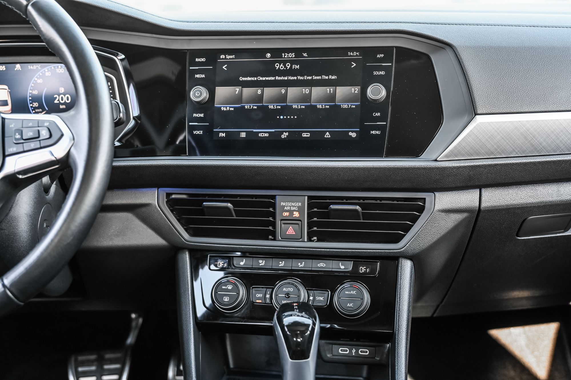 Volkswagen Jetta  2024