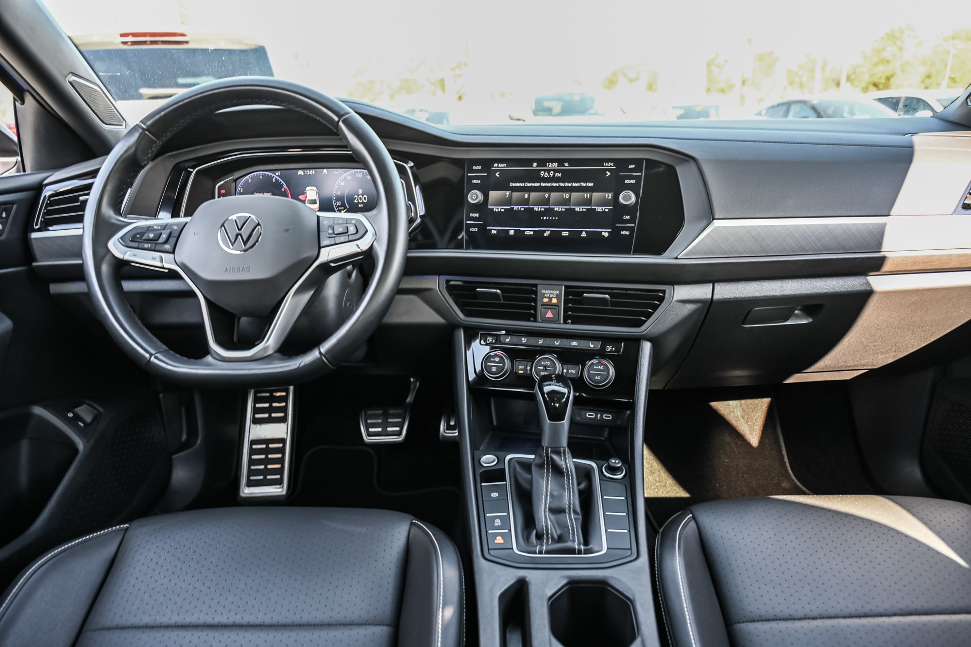 Volkswagen Jetta  2024