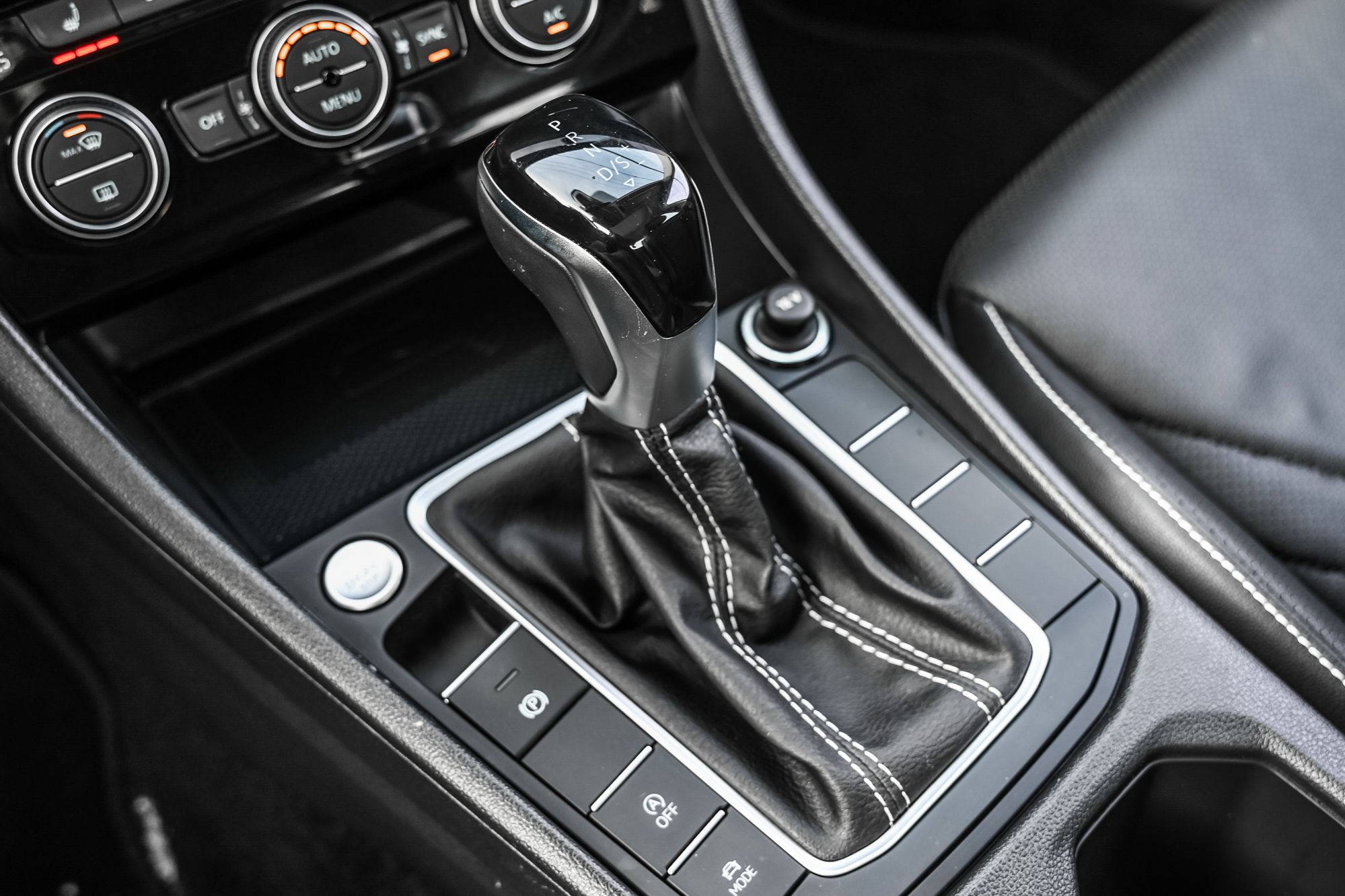 Volkswagen Jetta  2024