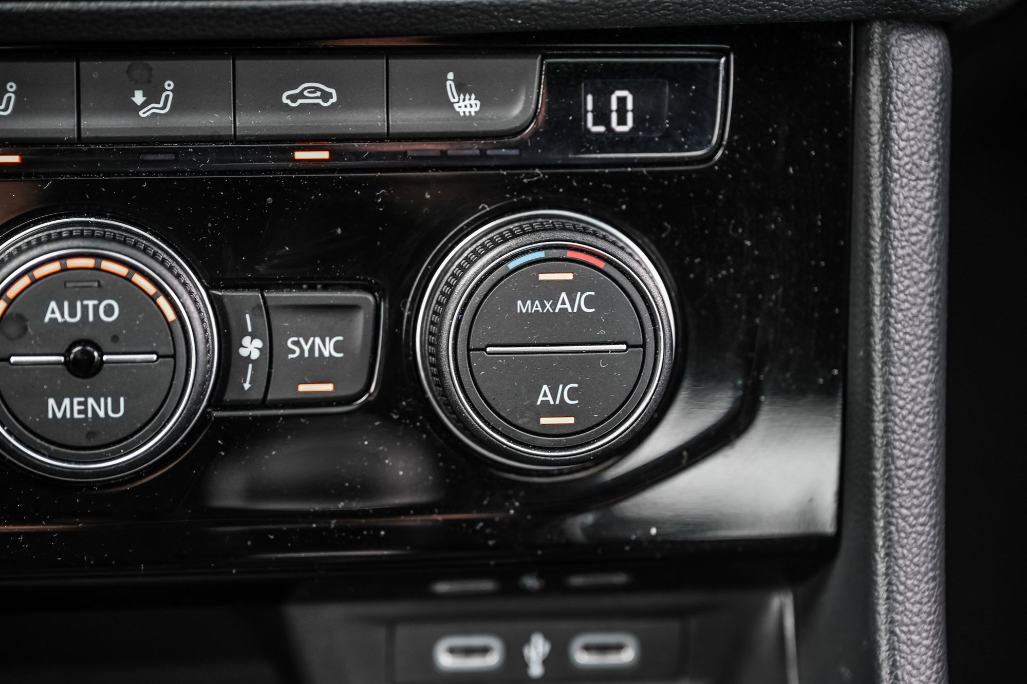 Volkswagen Jetta  2024