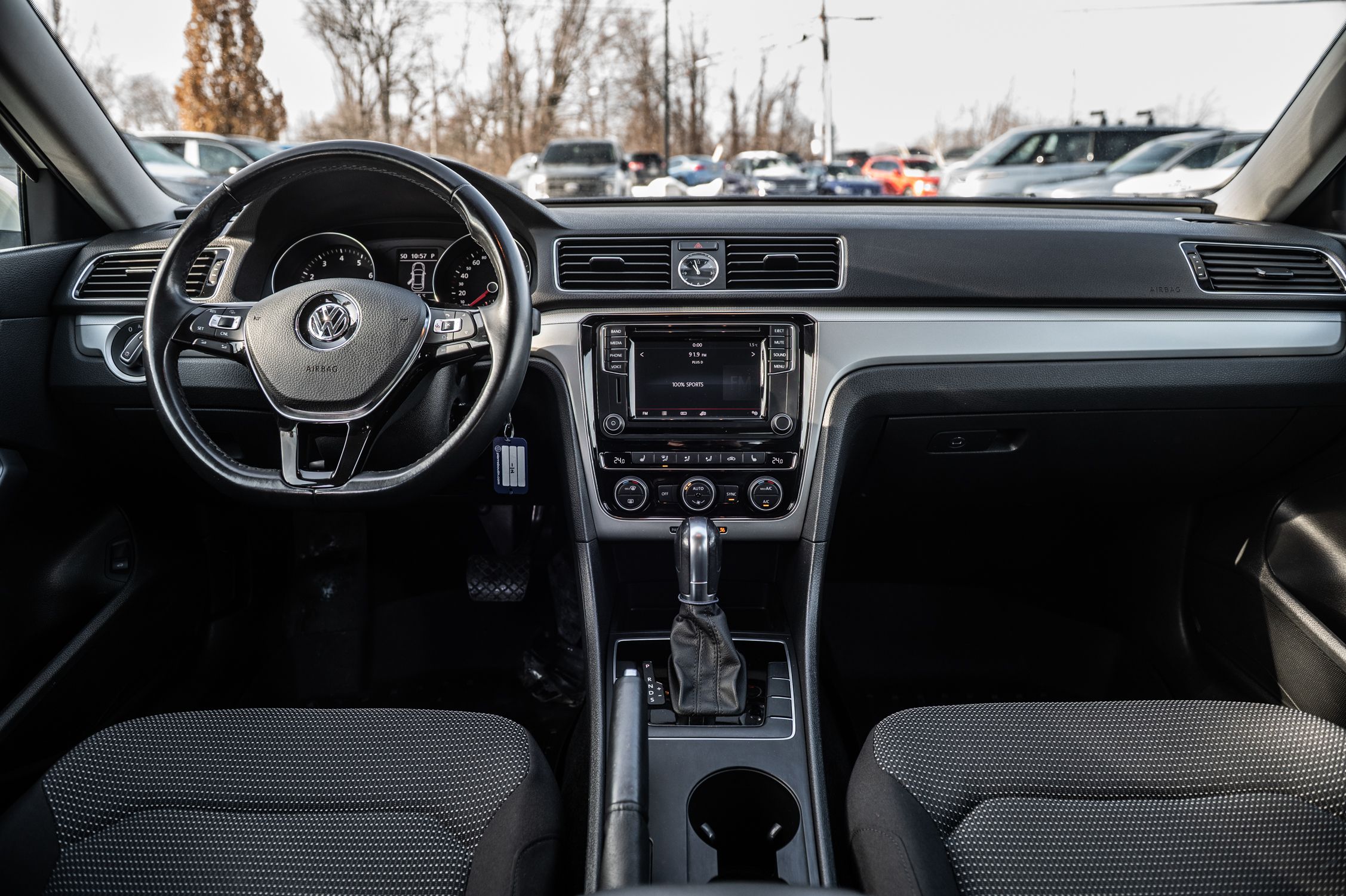 2016 Volkswagen Passat in Saint-Bruno-de-Montarville, Quebec