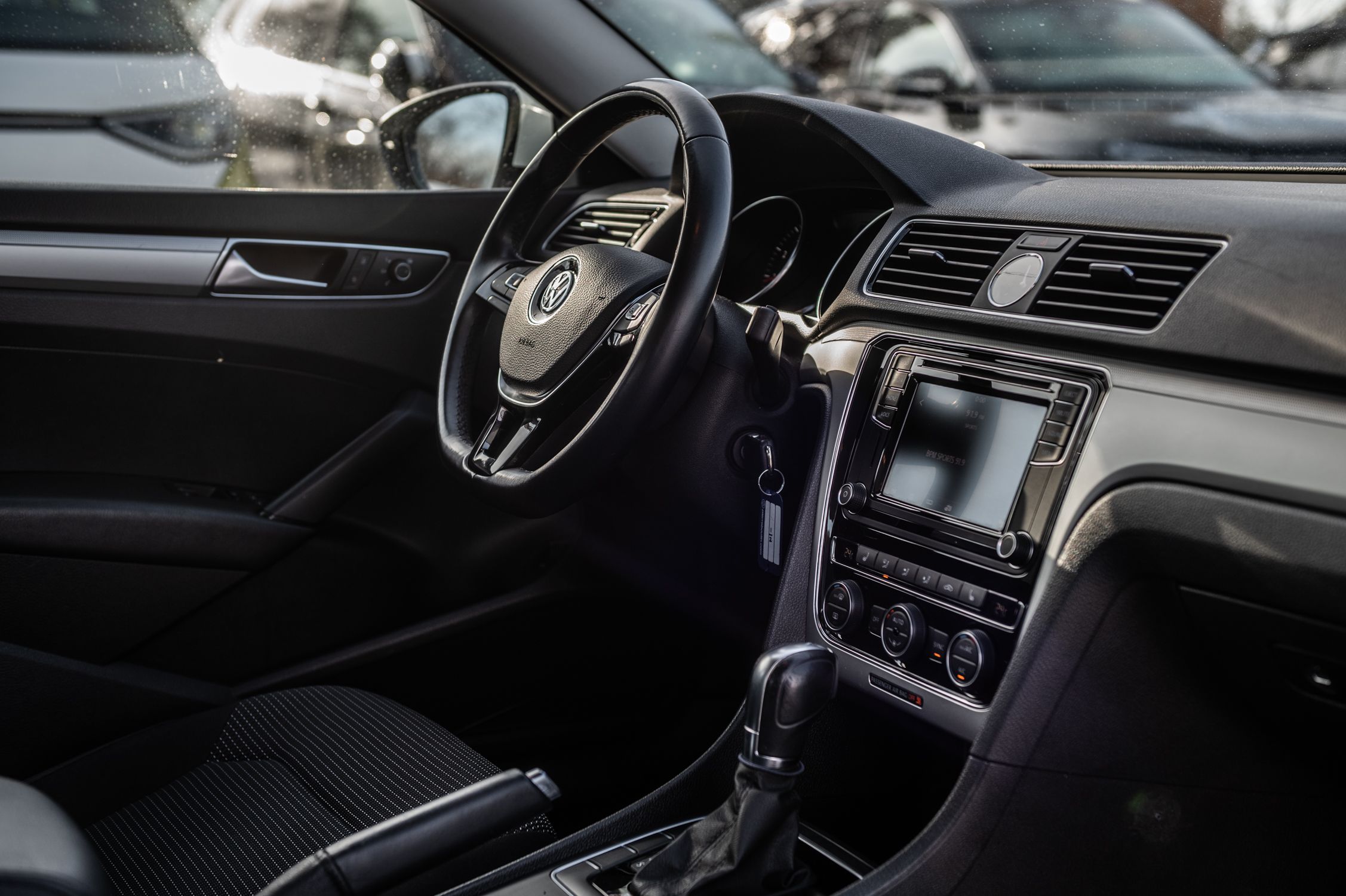 2016 Volkswagen Passat in Saint-Bruno-de-Montarville, Quebec