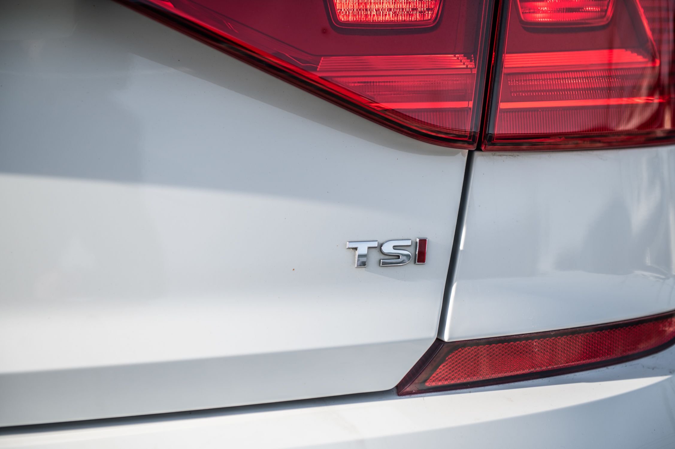 2016 Volkswagen Passat in Saint-Bruno-de-Montarville, Quebec