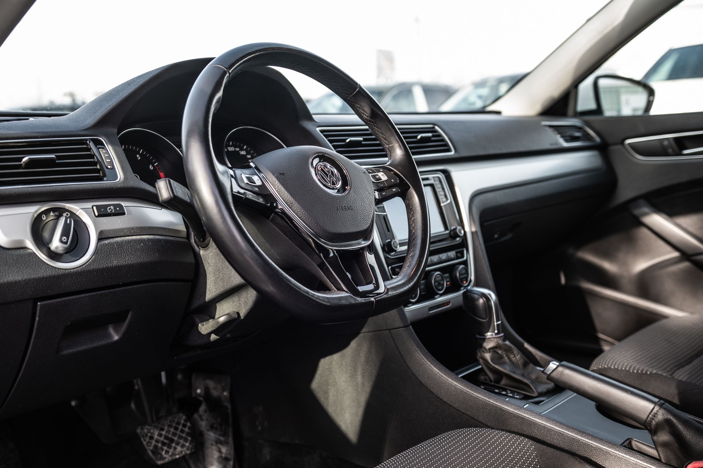 2016 Volkswagen Passat in Saint-Bruno-de-Montarville, Quebec