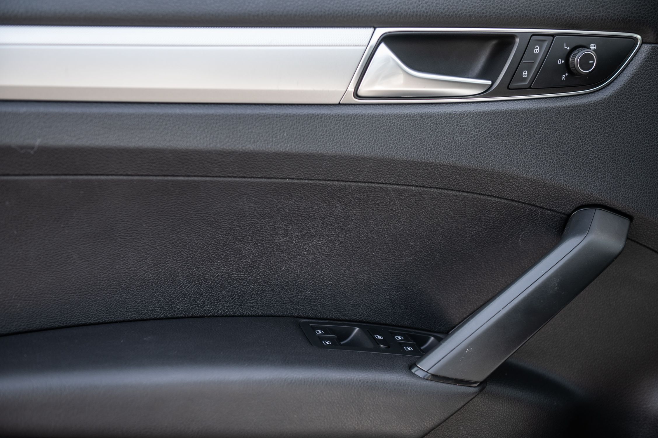 2016 Volkswagen Passat in Saint-Bruno-de-Montarville, Quebec