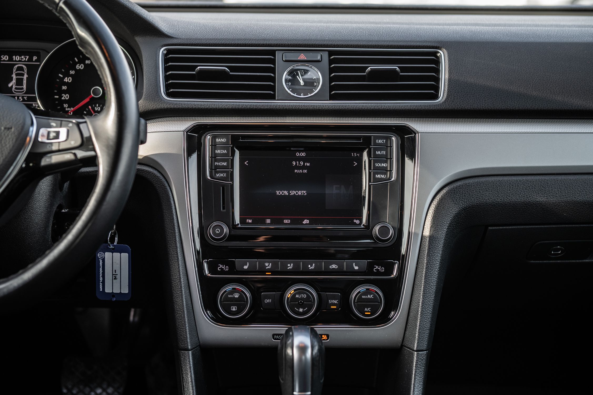 2016 Volkswagen Passat in Saint-Bruno-de-Montarville, Quebec