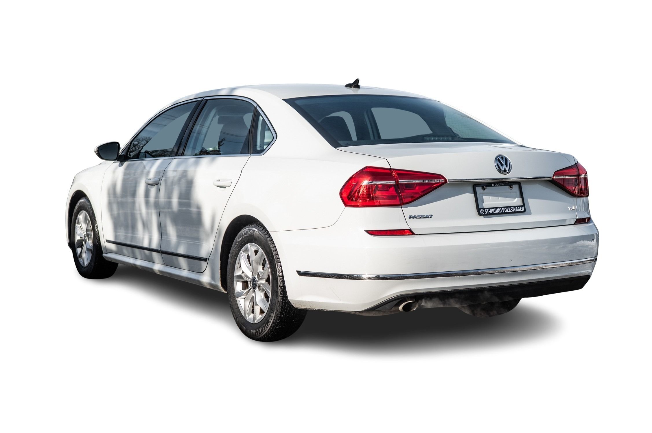 2016 Volkswagen Passat in Saint-Bruno-de-Montarville, Quebec