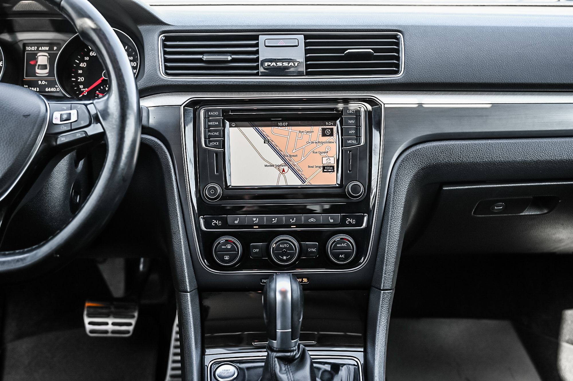2018 Volkswagen Passat in Saint-Bruno-de-Montarville, Quebec
