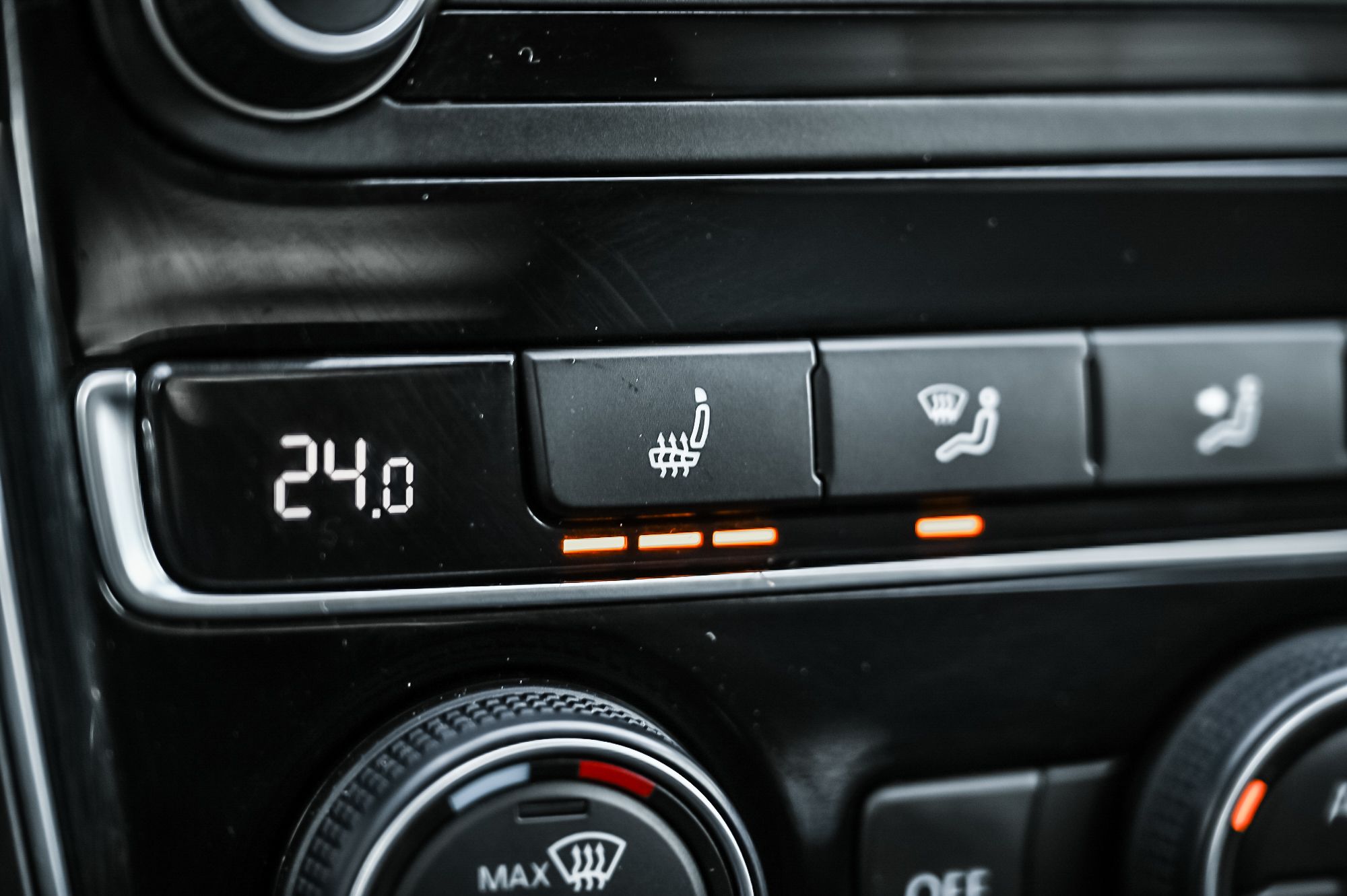 2018 Volkswagen Passat in Saint-Bruno-de-Montarville, Quebec