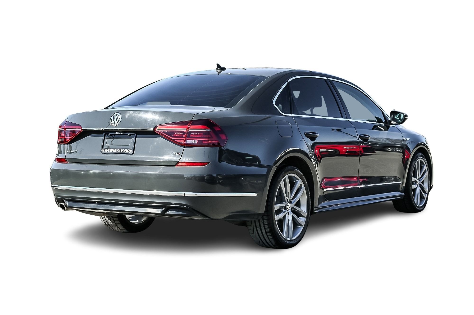 2018 Volkswagen Passat in Saint-Bruno-de-Montarville, Quebec