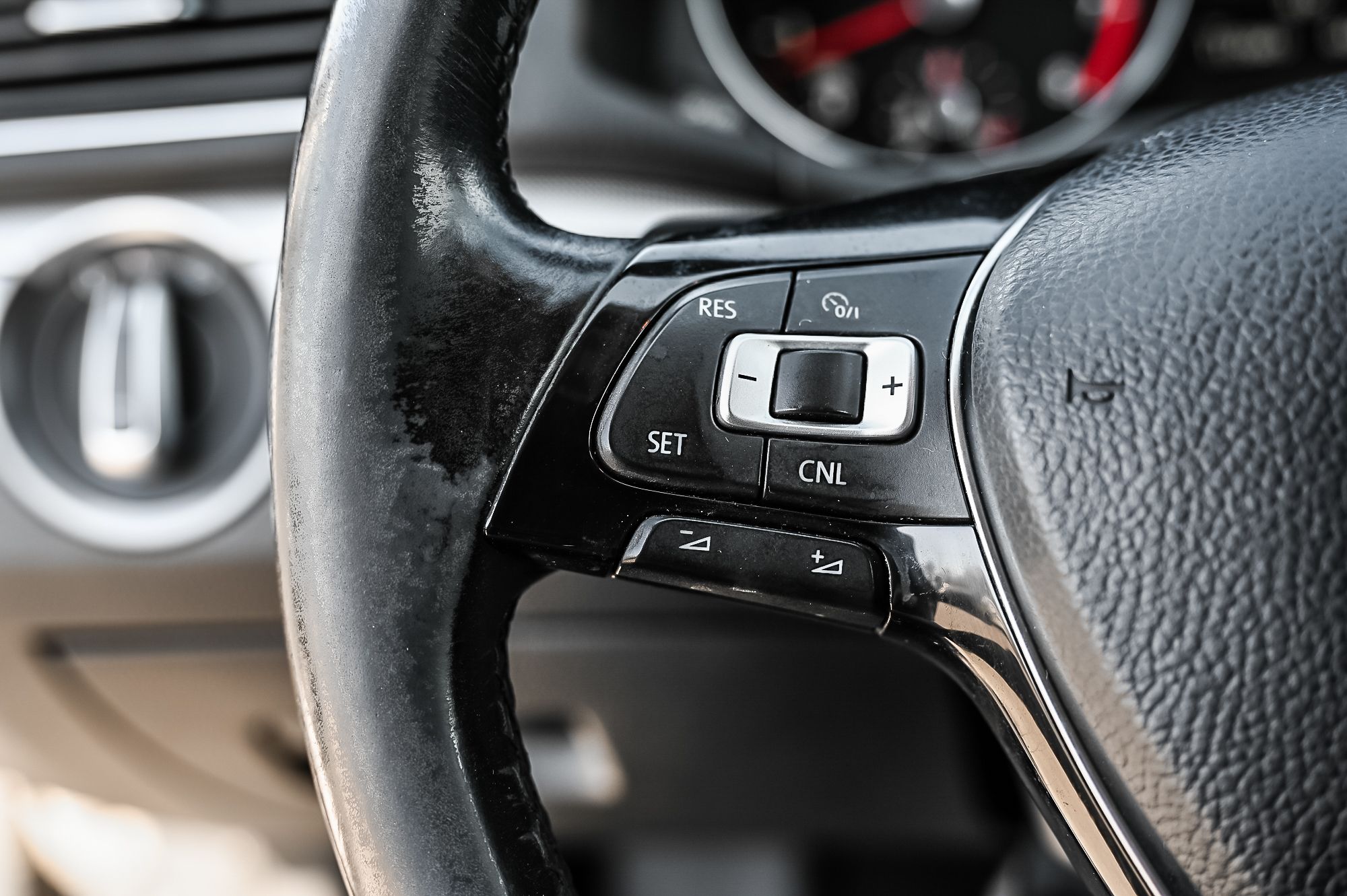 2018 Volkswagen Passat in Saint-Bruno-de-Montarville, Quebec