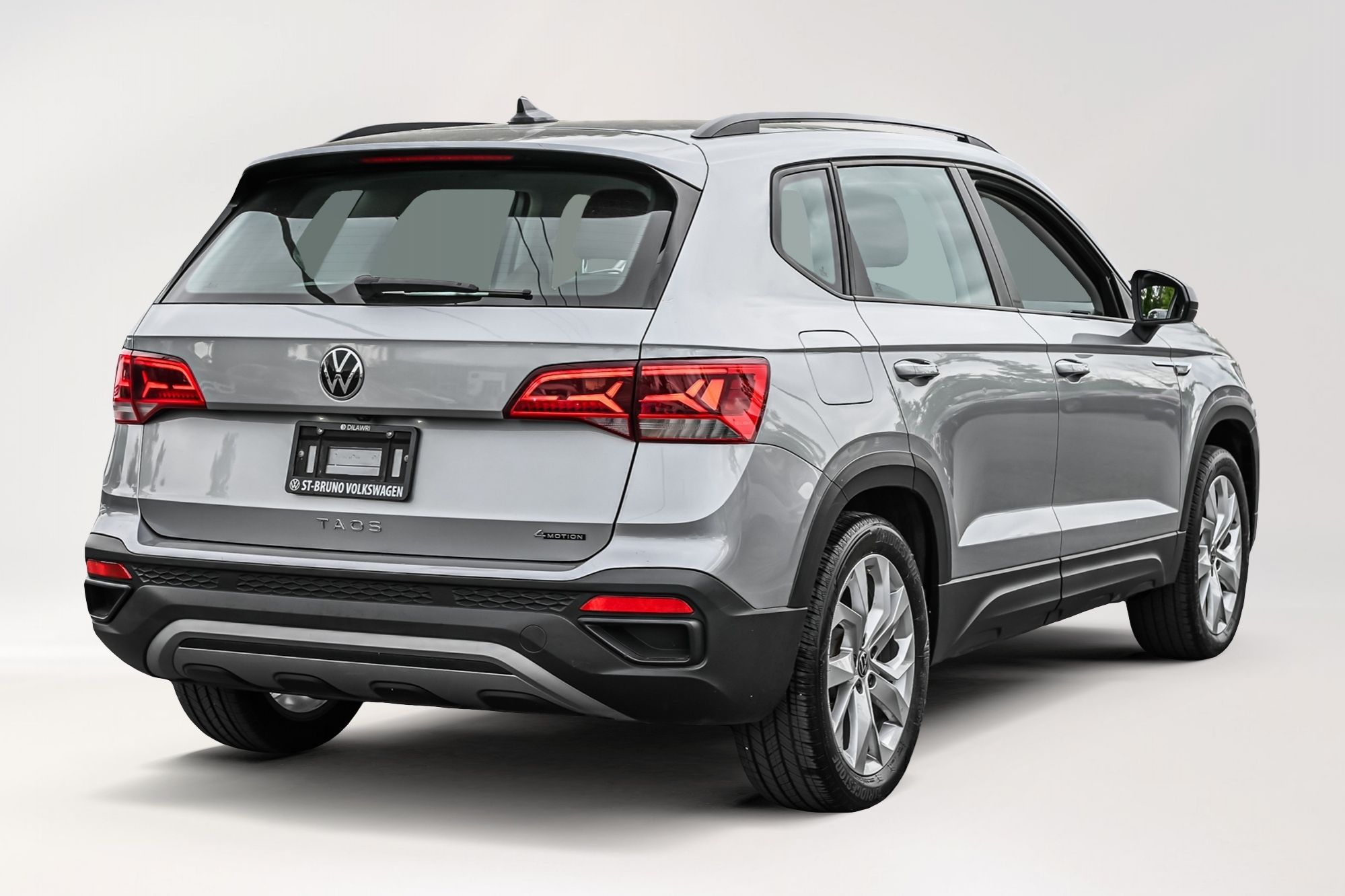 Volkswagen Taos  2023 à Saint-Bruno-de-Montarville, Québec