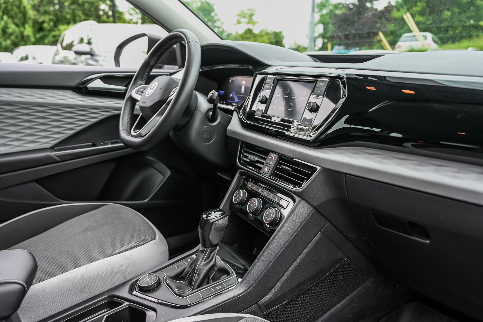 Volkswagen Taos  2023 à Saint-Bruno-de-Montarville, Québec