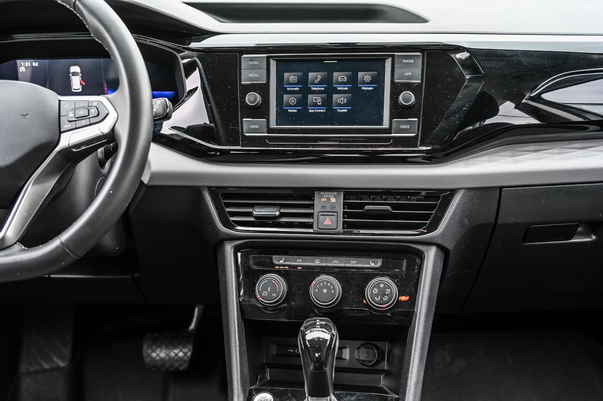 Volkswagen Taos  2023 à Saint-Bruno-de-Montarville, Québec