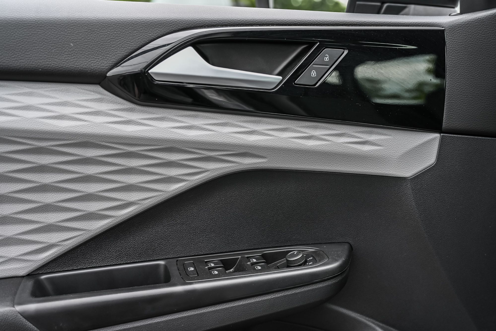 Volkswagen Taos  2023 à Saint-Bruno-de-Montarville, Québec