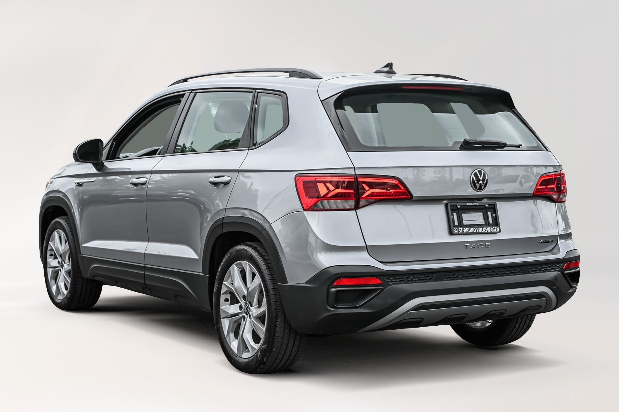 Volkswagen Taos  2023 à Saint-Bruno-de-Montarville, Québec