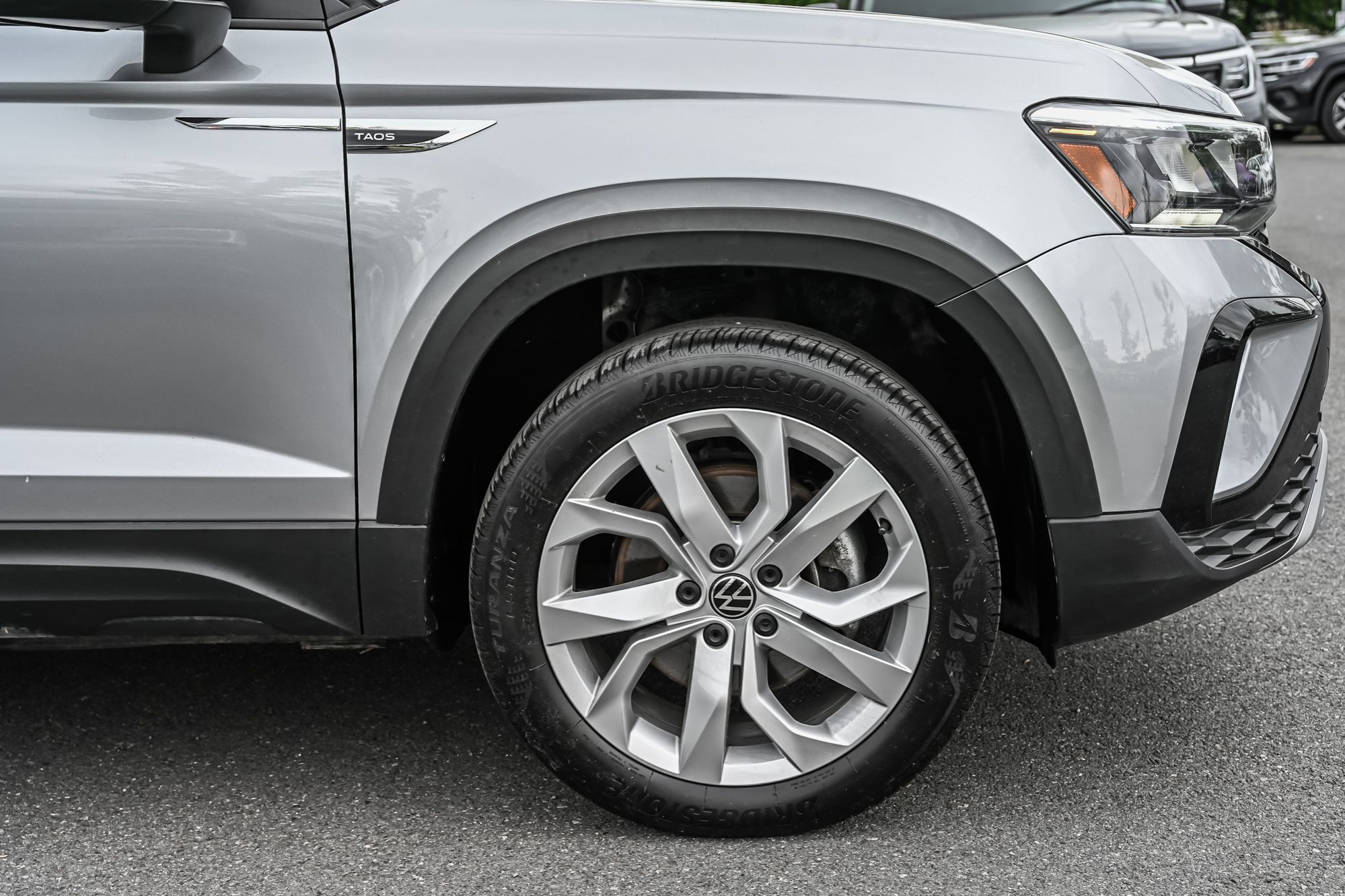 Volkswagen Taos  2023 à Saint-Bruno-de-Montarville, Québec