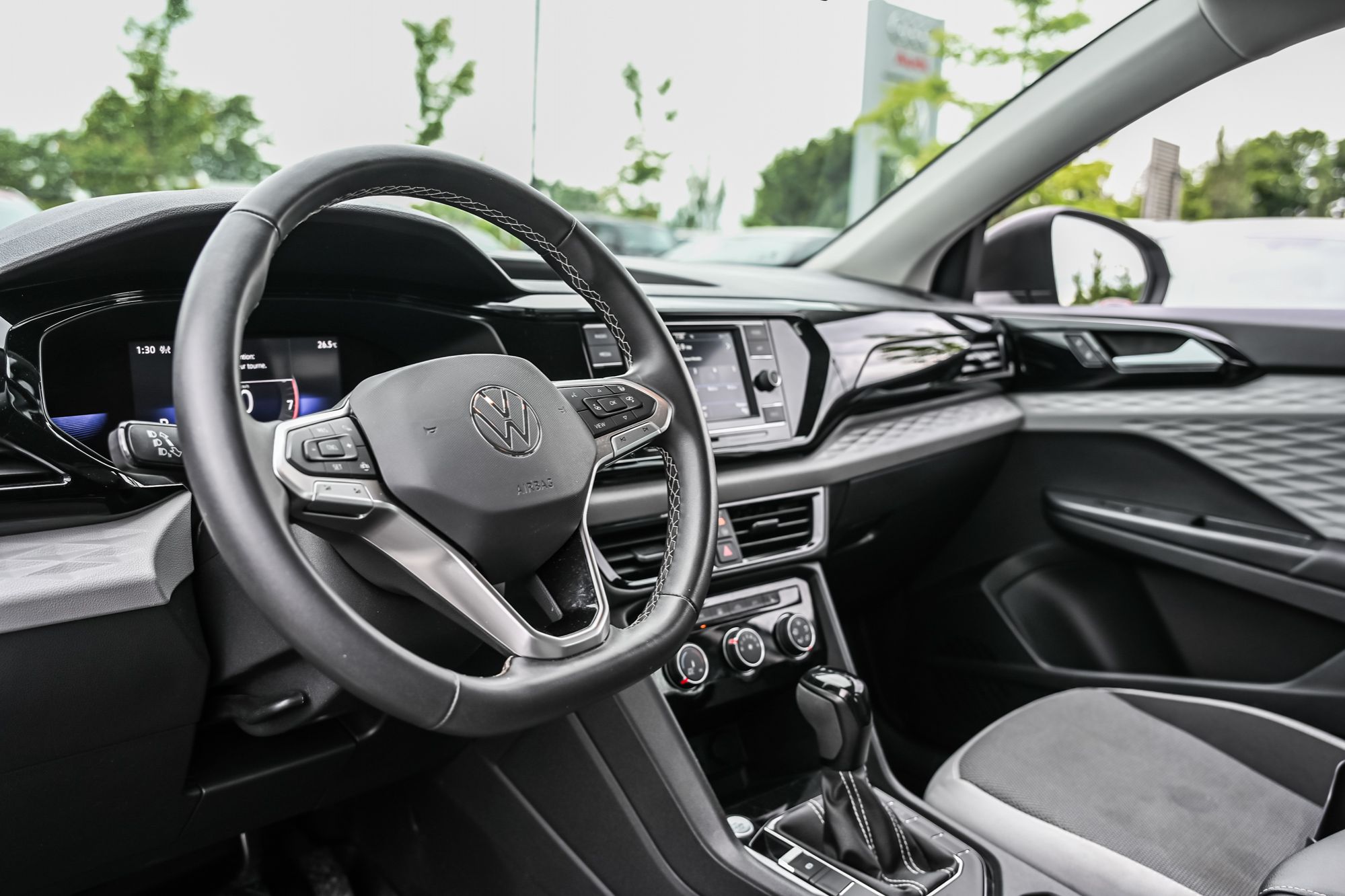 Volkswagen Taos  2023 à Saint-Bruno-de-Montarville, Québec