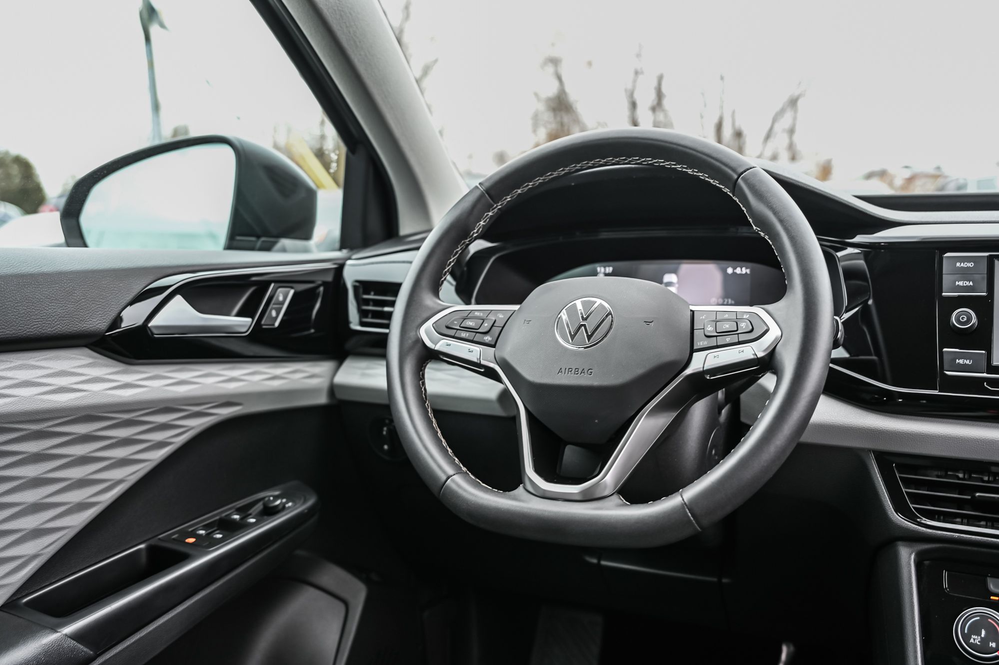 2023 Volkswagen Taos