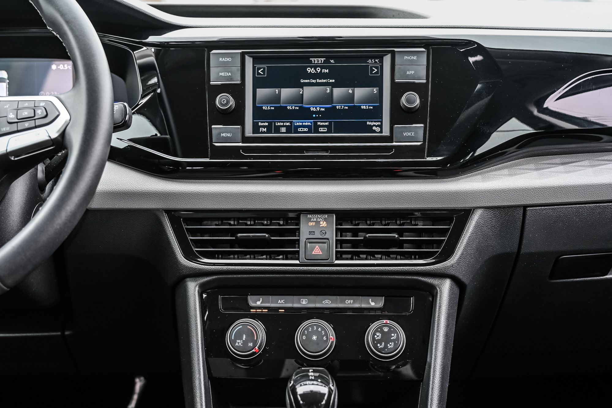 2023 Volkswagen Taos